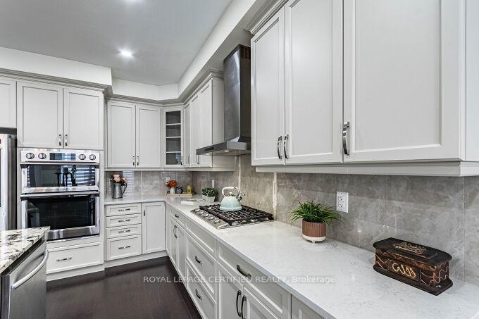 Photo 17 of 1448 Sycamore Garden, Milton, Cobban — HOMEH