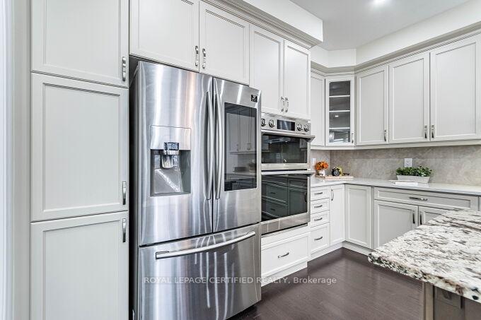 Photo 20 of 1448 Sycamore Garden, Milton, Cobban — HOMEH