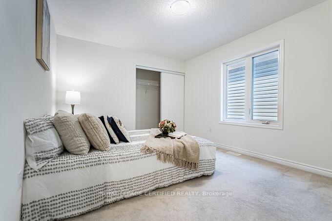 Photo 33 of 1448 Sycamore Garden, Milton, Cobban — HOMEH