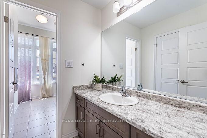 Photo 38 of 1448 Sycamore Garden, Milton, Cobban — HOMEH