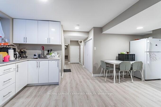 Photo 46 of 1448 Sycamore Garden, Milton, Cobban — HOMEH