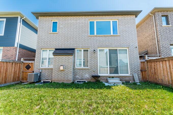 Photo 49 of 1448 Sycamore Garden, Milton, Cobban — HOMEH