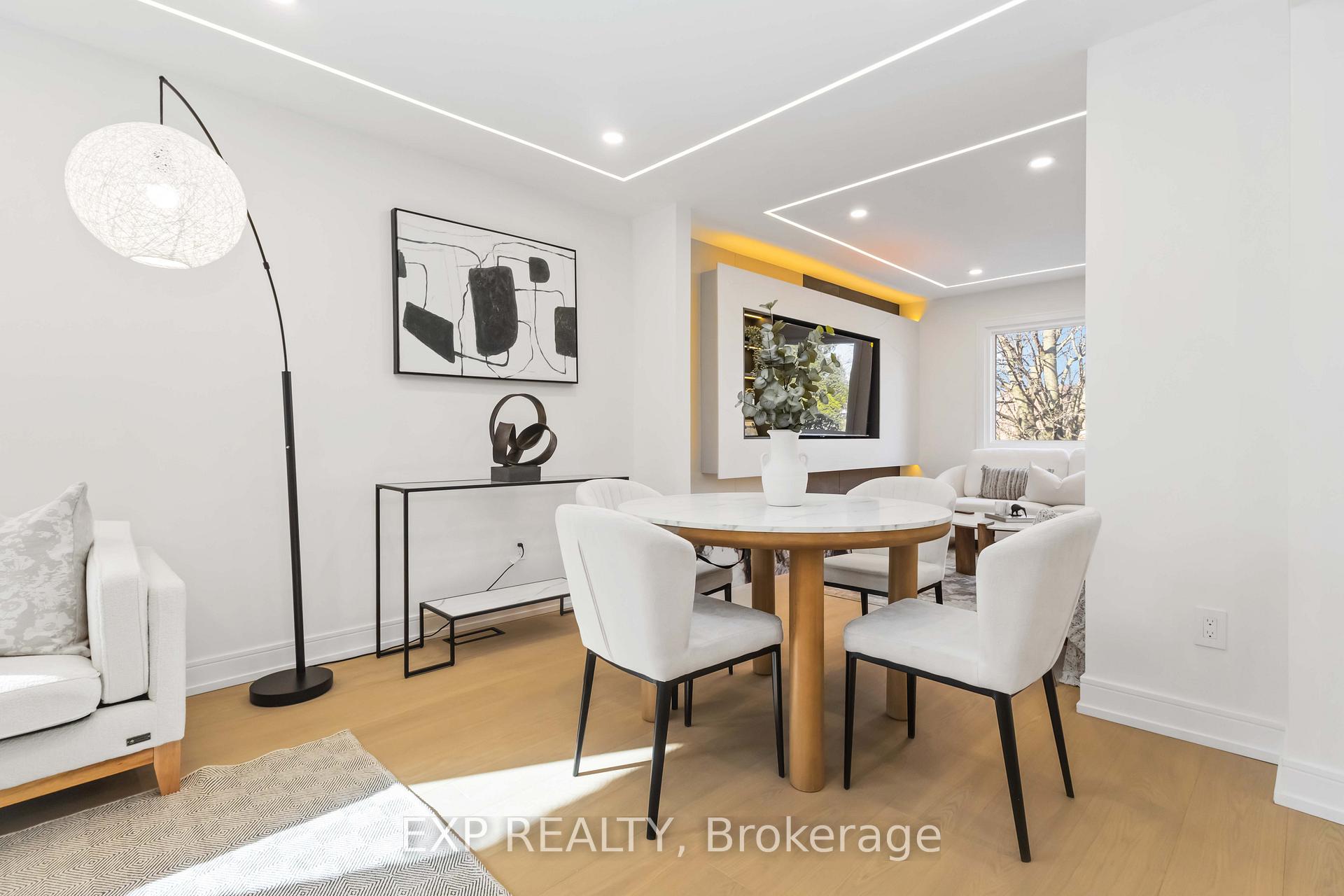 Photo 6 of 56 Cottsmore Crescent, Markham, Milliken Mills West — HOMEH