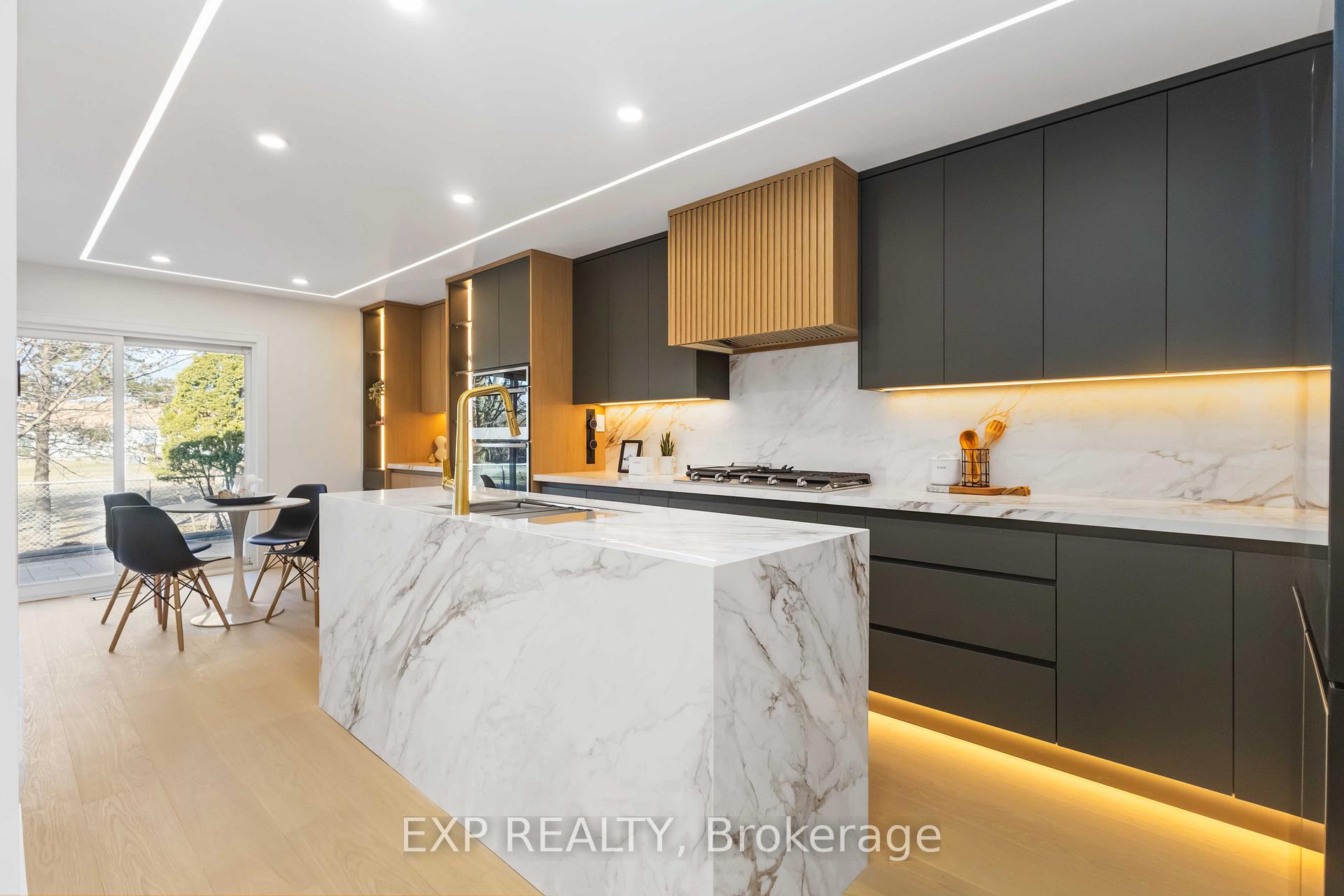 Photo 8 of 56 Cottsmore Crescent, Markham, Milliken Mills West — HOMEH