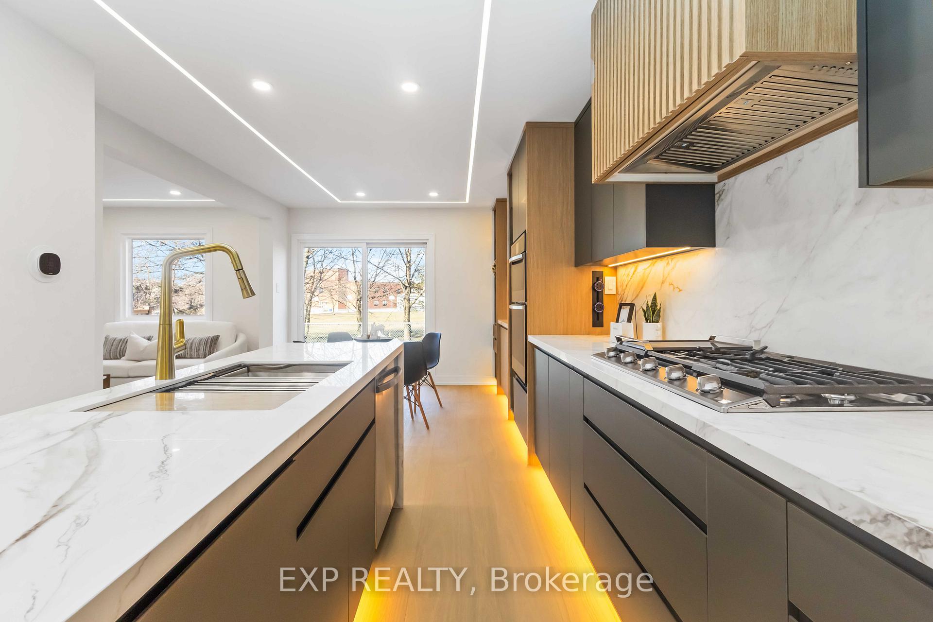 Photo 9 of 56 Cottsmore Crescent, Markham, Milliken Mills West — HOMEH