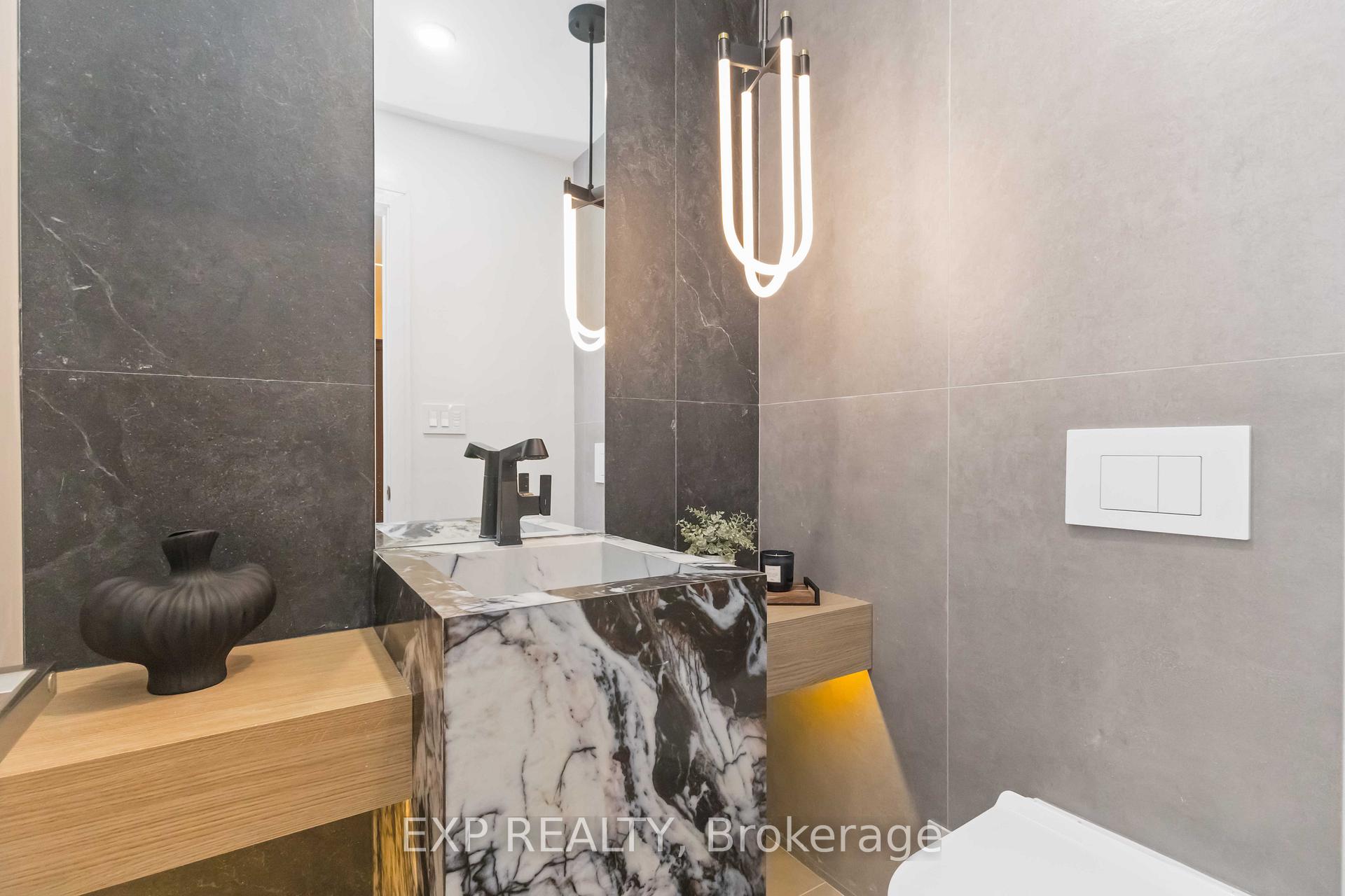 Photo 12 of 56 Cottsmore Crescent, Markham, Milliken Mills West — HOMEH