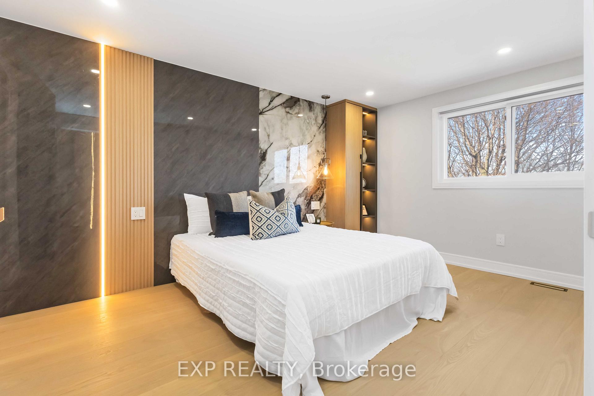 Photo 13 of 56 Cottsmore Crescent, Markham, Milliken Mills West — HOMEH