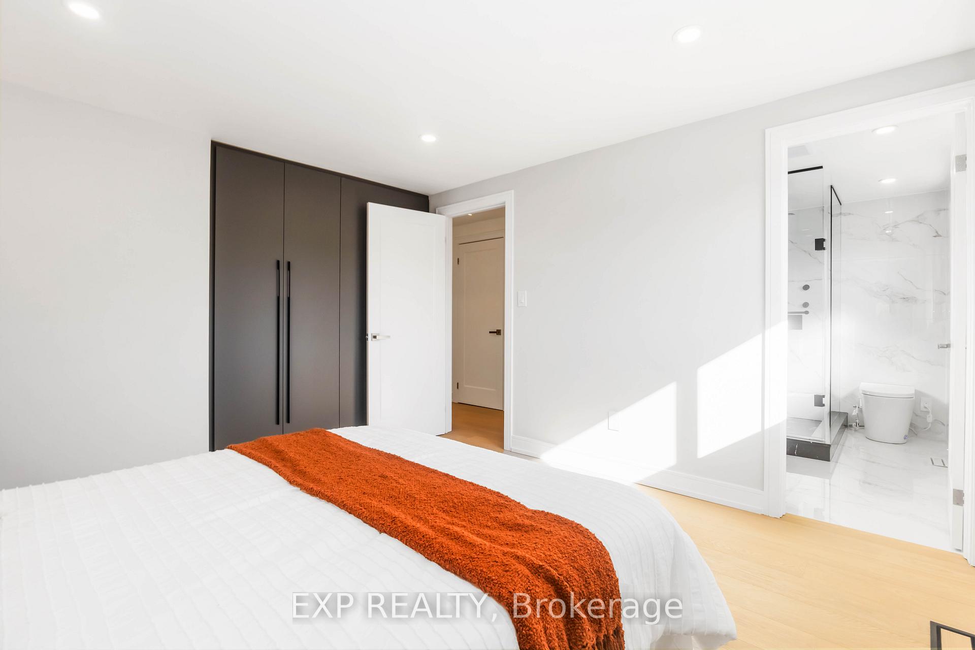 Photo 16 of 56 Cottsmore Crescent, Markham, Milliken Mills West — HOMEH