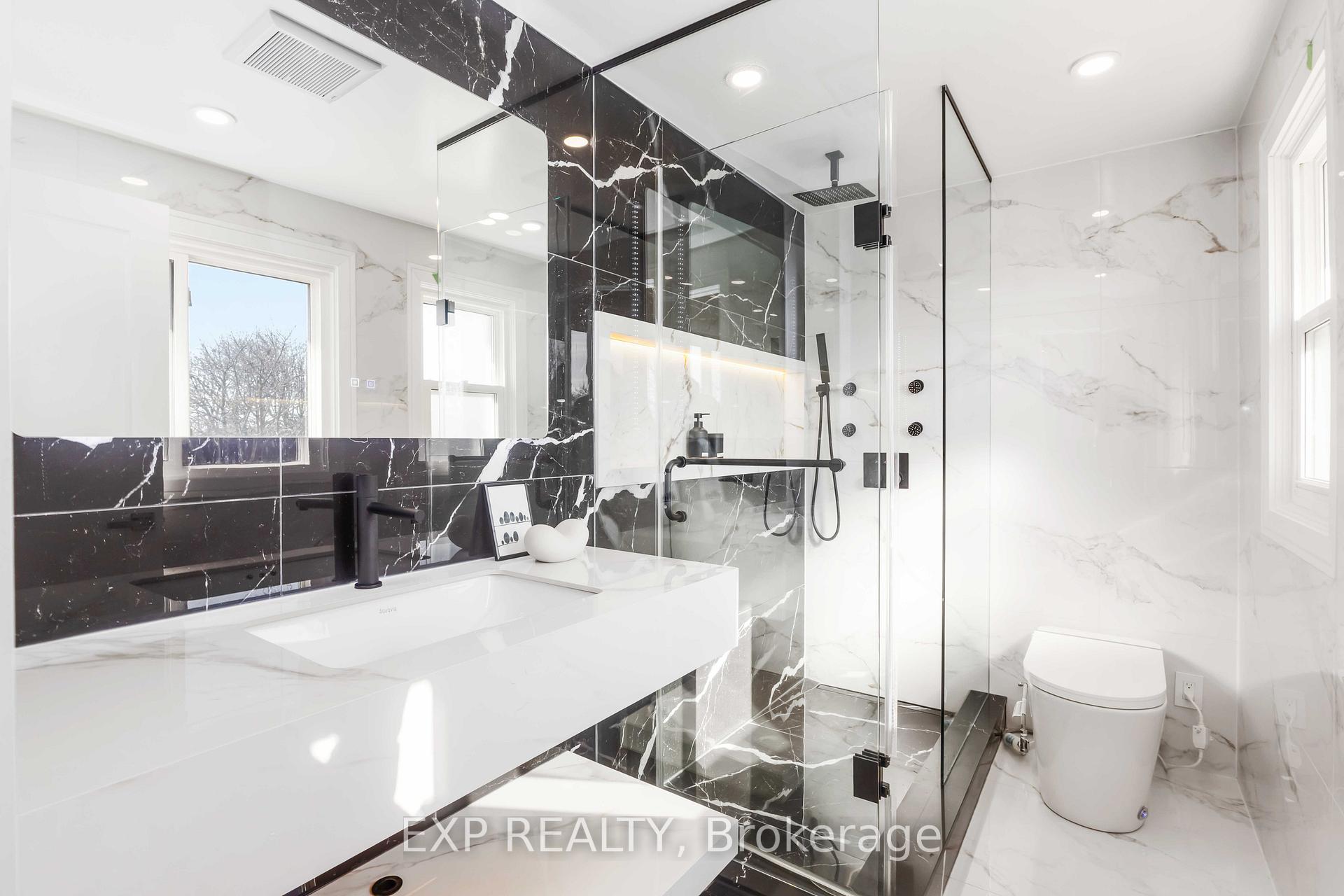 Photo 17 of 56 Cottsmore Crescent, Markham, Milliken Mills West — HOMEH