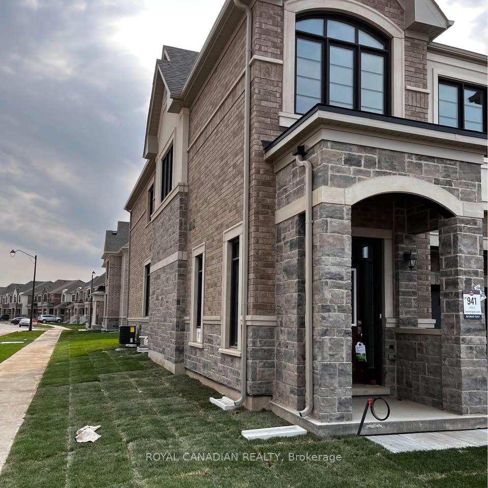 Photo 2 of 1440 Kovachik Boulevard, Milton, Walker — HOMEH