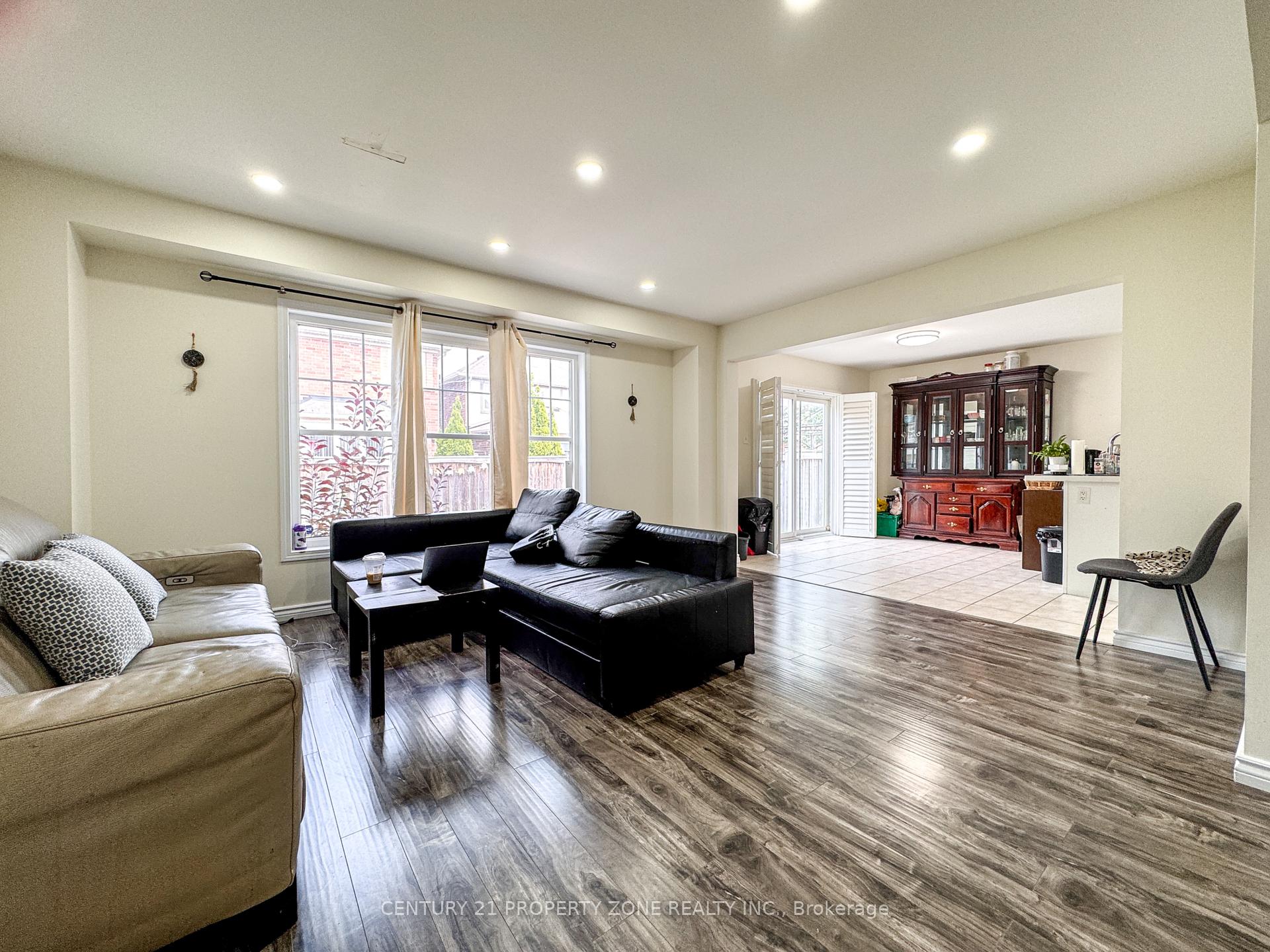 Photo 15 of 901 Challinor Terrace, Milton, Harrison — HOMEH