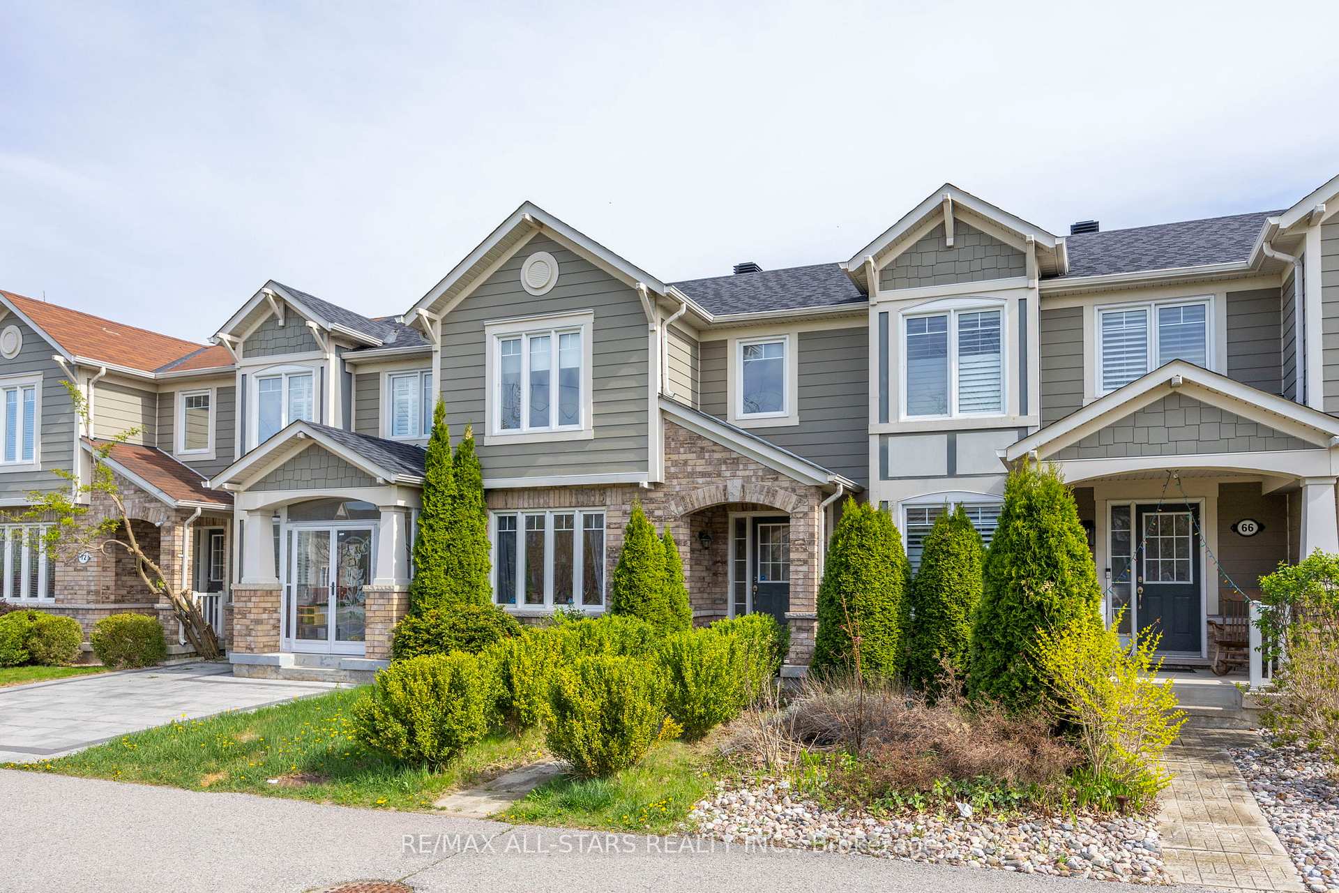 Photo 1 of 68 Gas Lamp Lane, Markham, Cornell — HOMEH