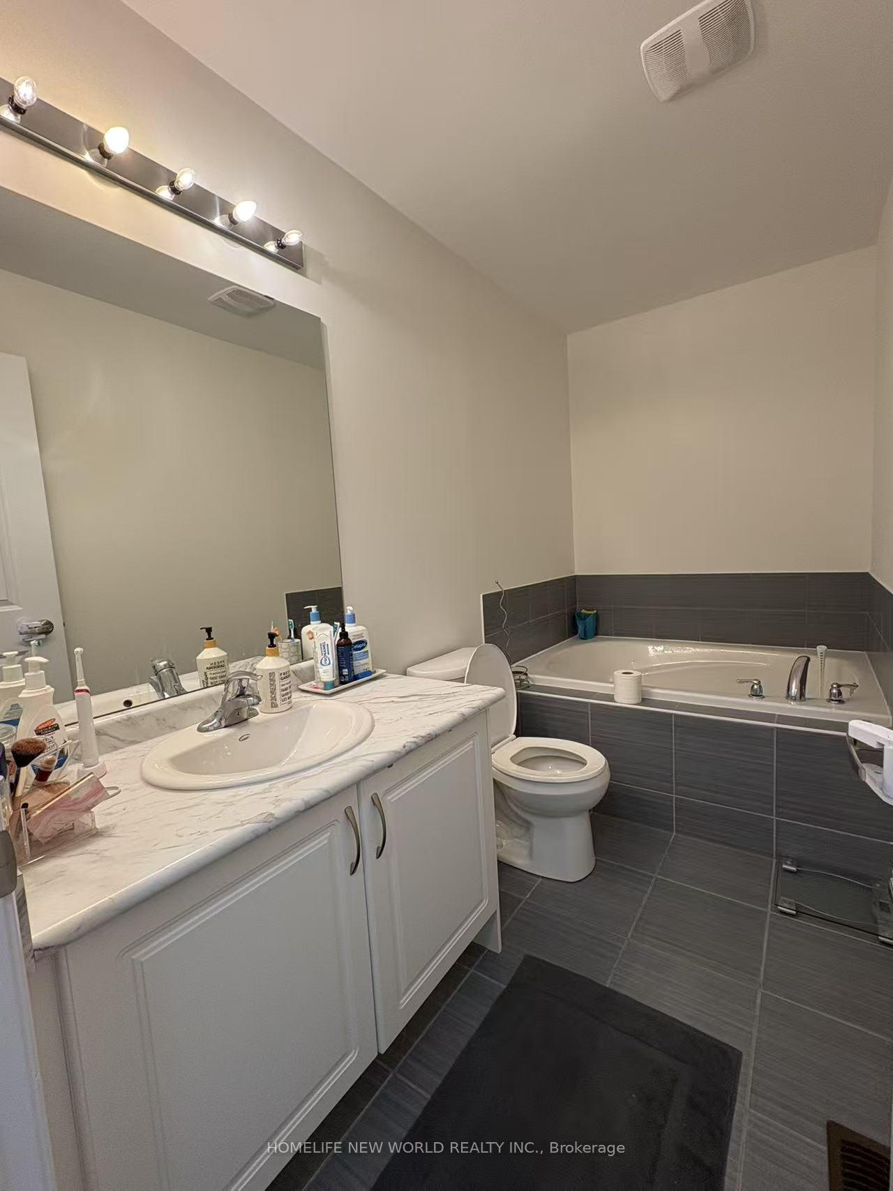 Photo 14 of 34 Robert Joffre Leet Avenue, Markham, Cornell — HOMEH