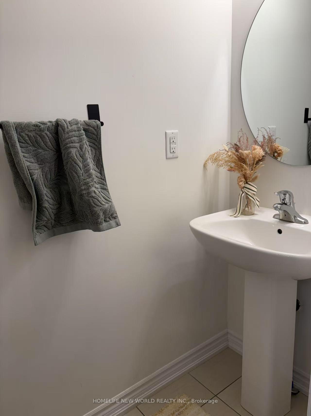 Photo 19 of 34 Robert Joffre Leet Avenue, Markham, Cornell — HOMEH