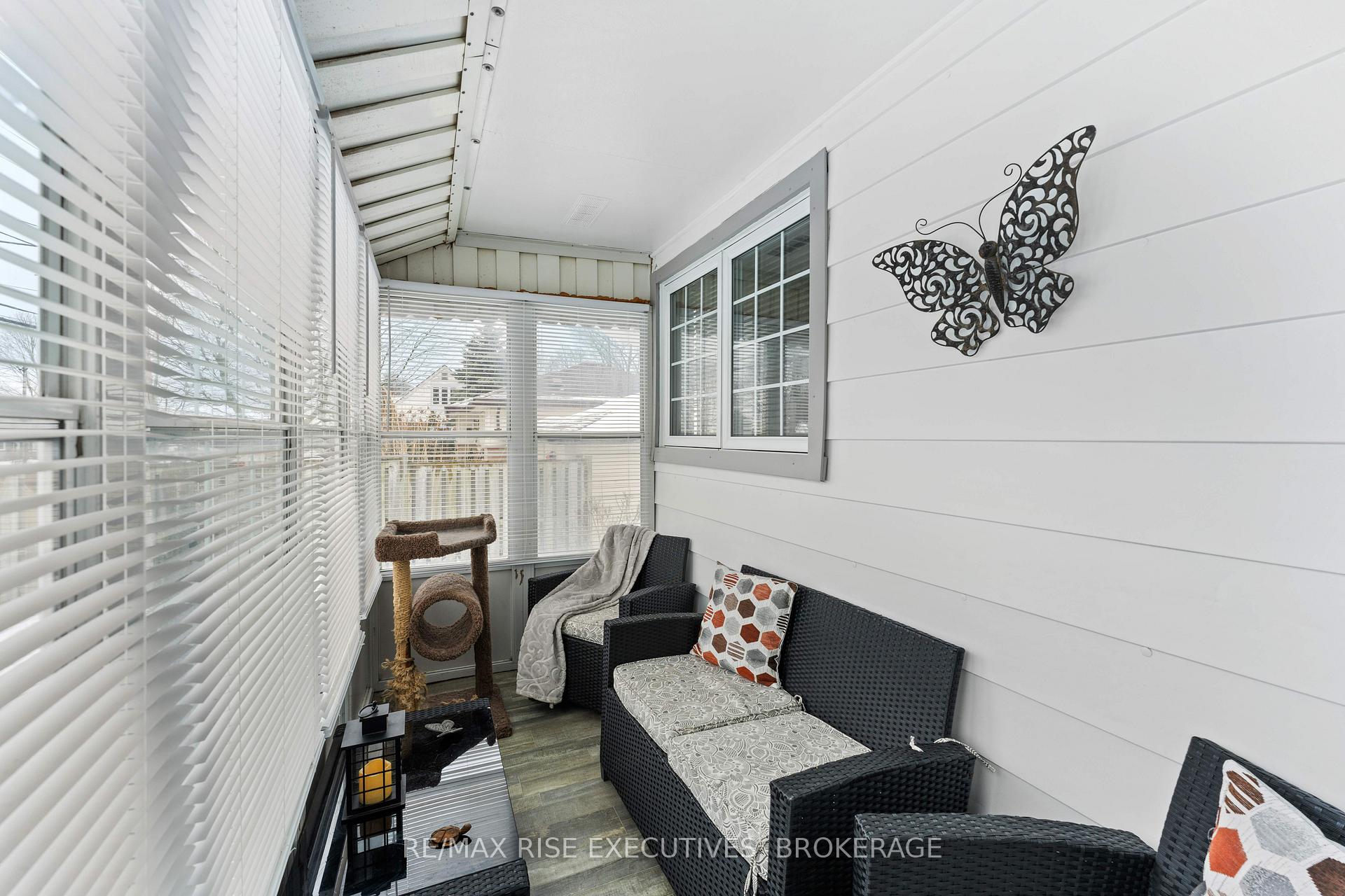 Photo 2 of 1205 Westbrook Road, Kingston, City Northwest — HOMEH