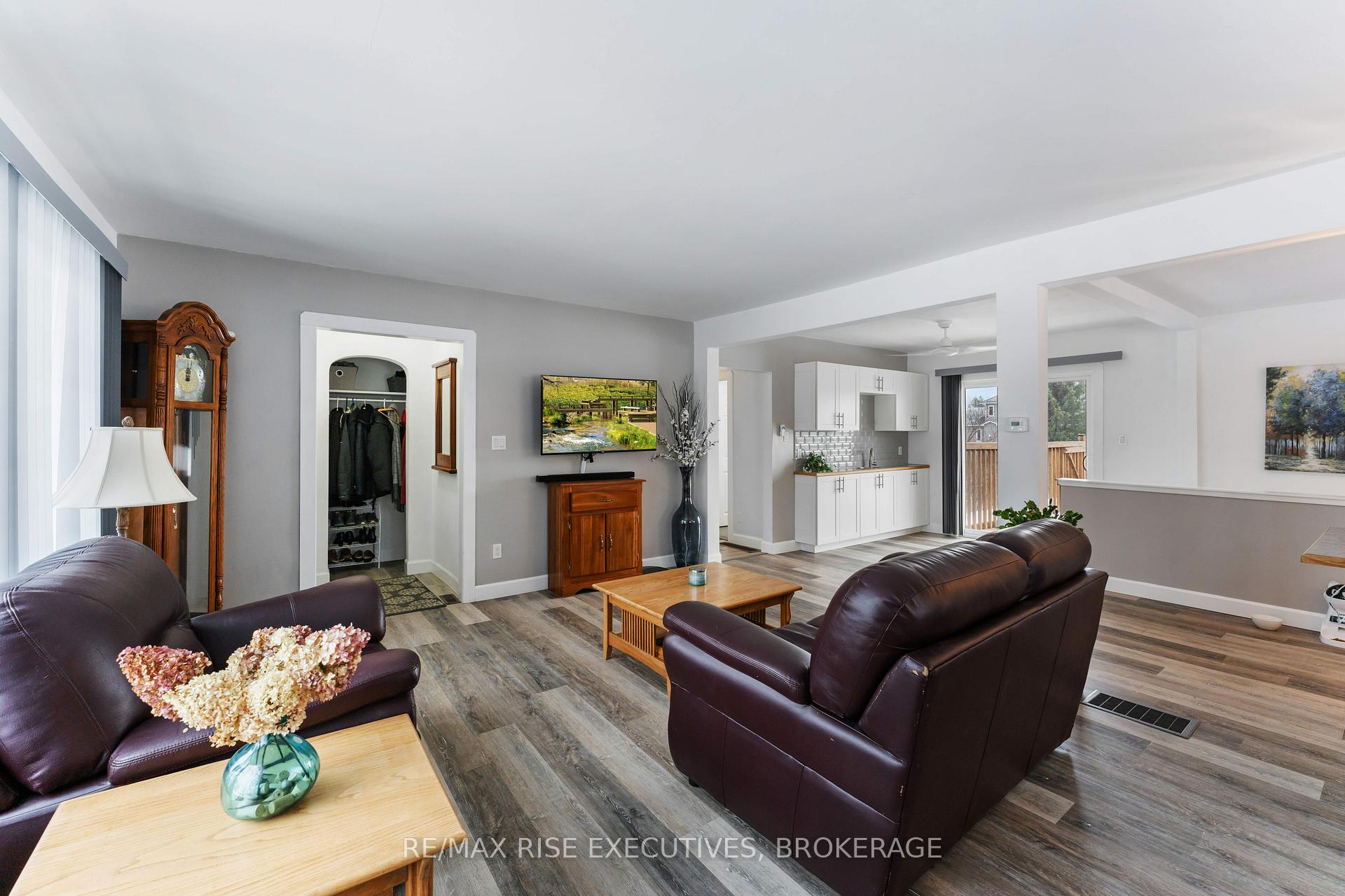 Photo 4 of 1205 Westbrook Road, Kingston, City Northwest — HOMEH