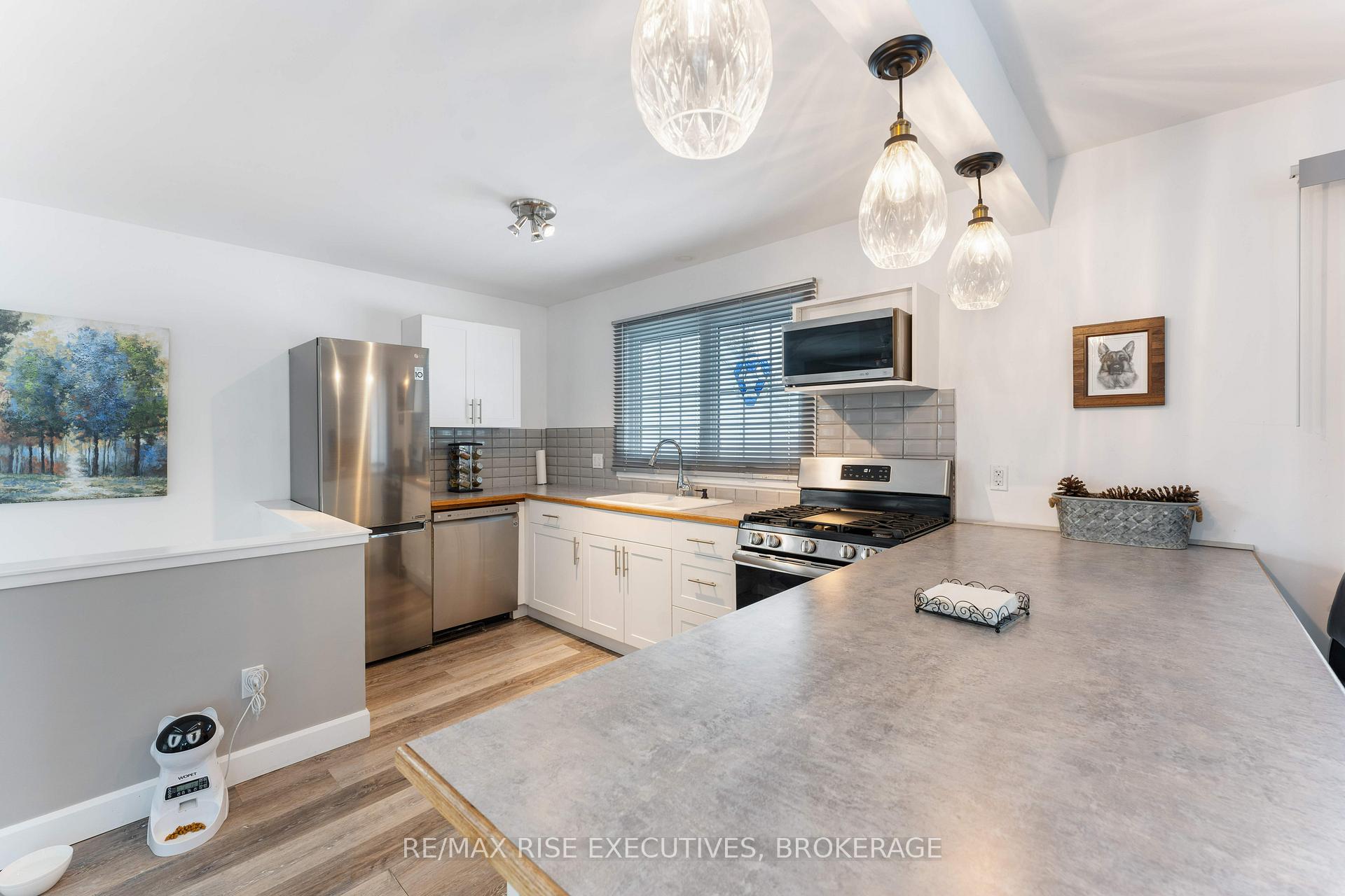 Photo 6 of 1205 Westbrook Road, Kingston, City Northwest — HOMEH