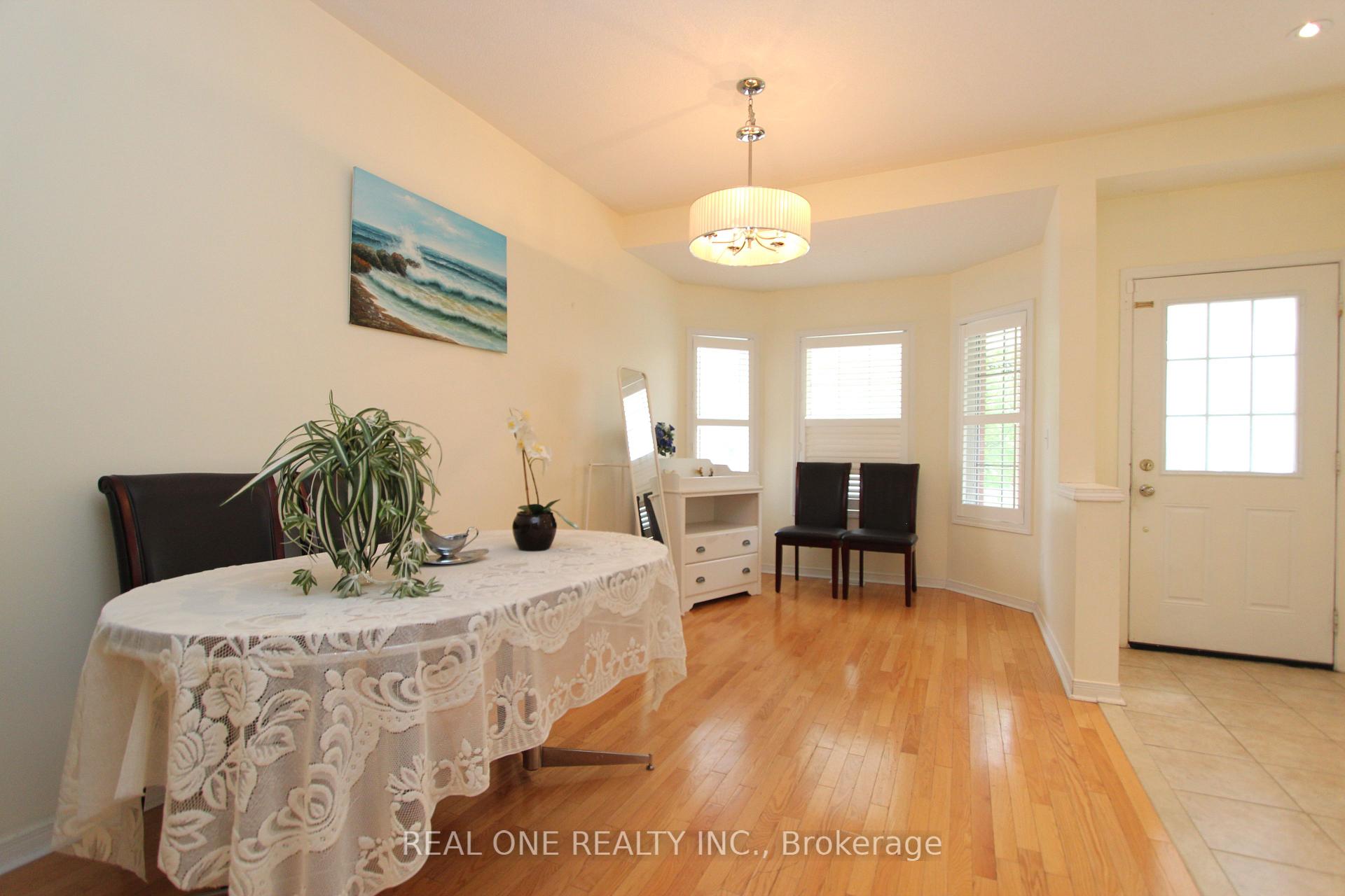 Photo 3 of 350 Mingay Avenue, Markham, Wismer — HOMEH