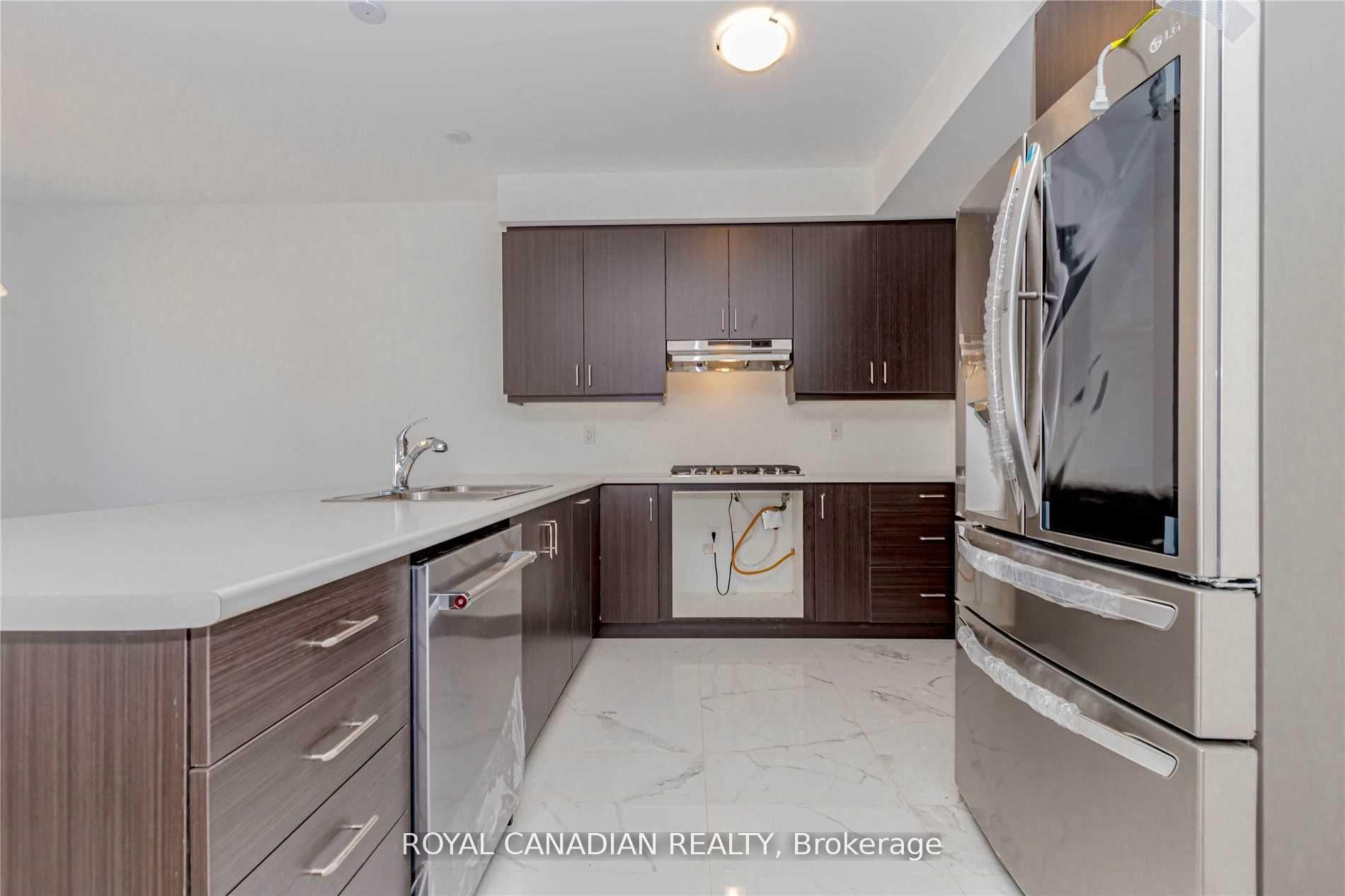 Photo 4 of 1355 Lobelia Crescent, Milton, Walker — HOMEH