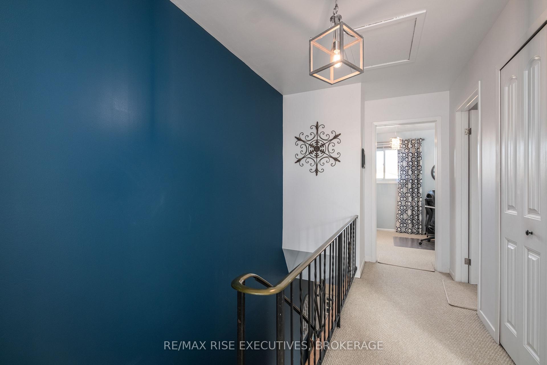 Photo 13 of 1056 Pinewood Place, Kingston, City Northwest — HOMEH