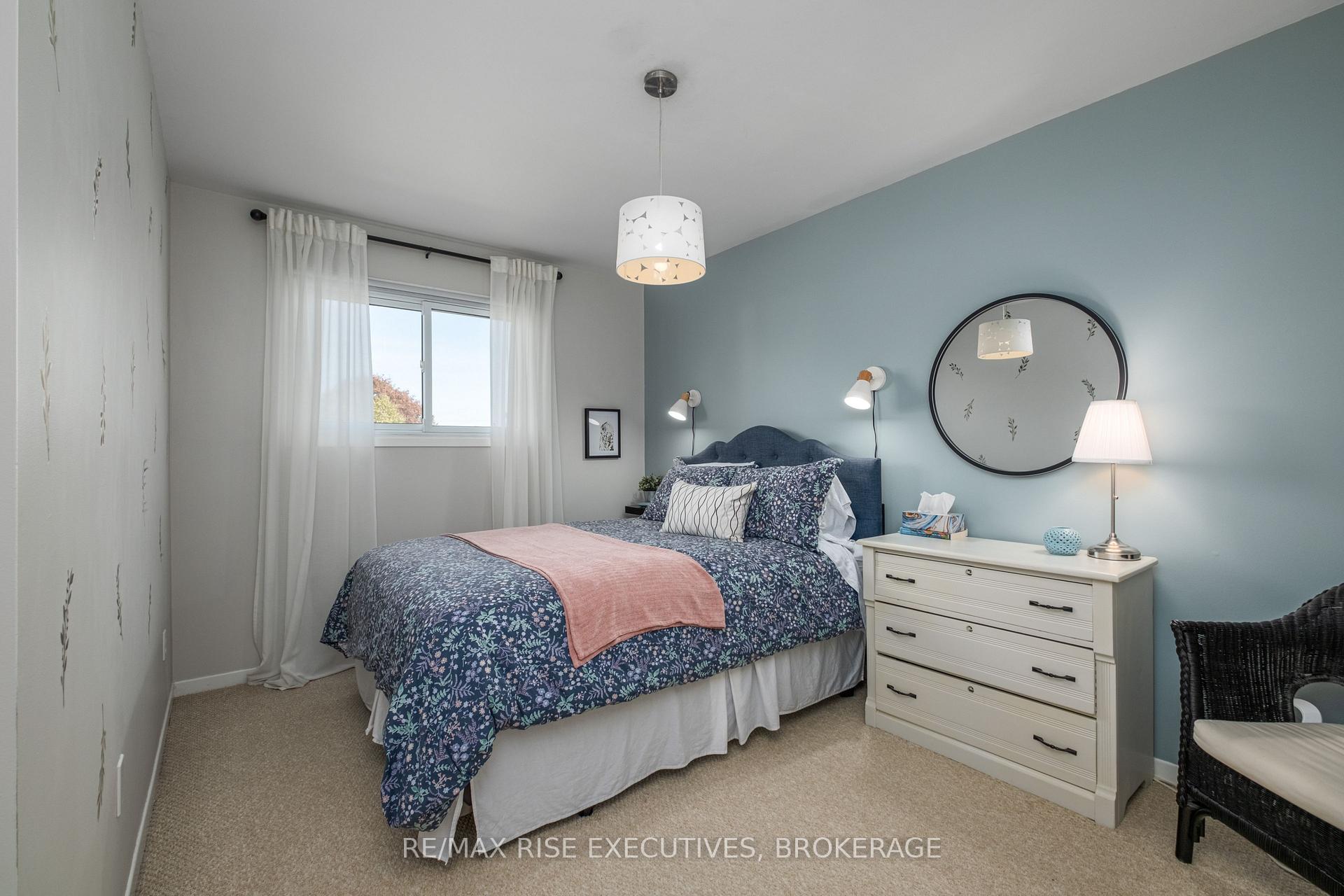 Photo 19 of 1056 Pinewood Place, Kingston, City Northwest — HOMEH