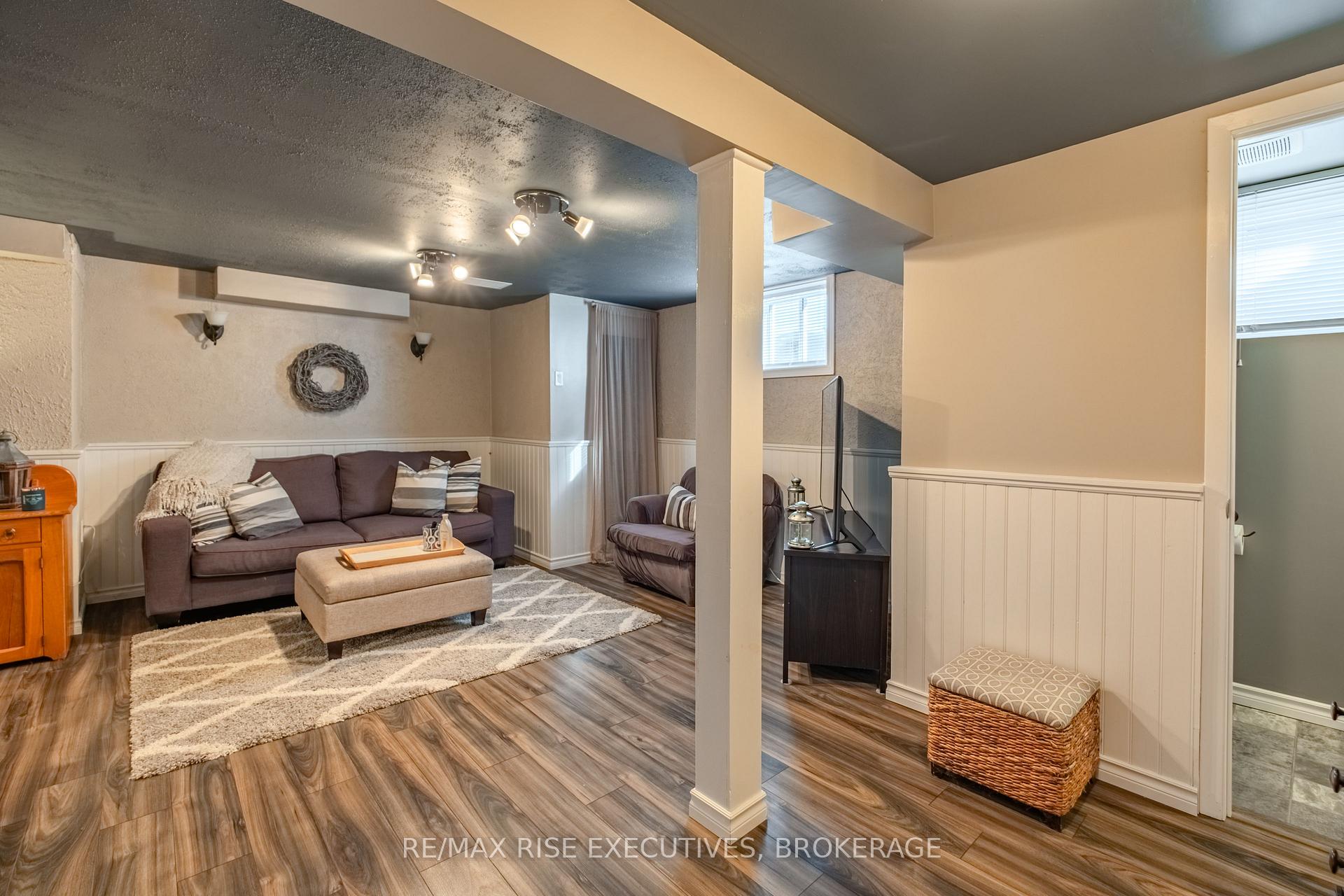 Photo 25 of 1056 Pinewood Place, Kingston, City Northwest — HOMEH