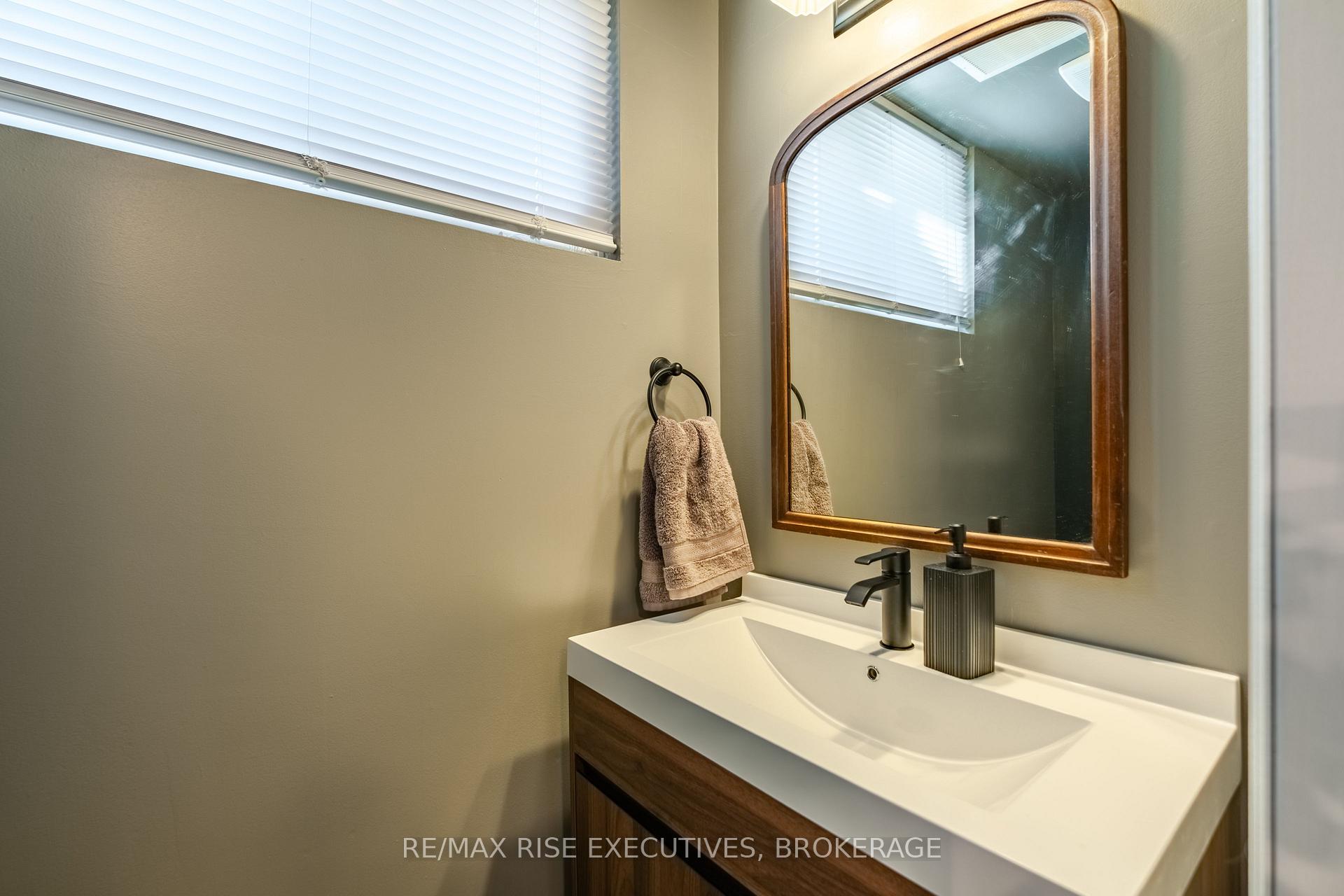 Photo 26 of 1056 Pinewood Place, Kingston, City Northwest — HOMEH