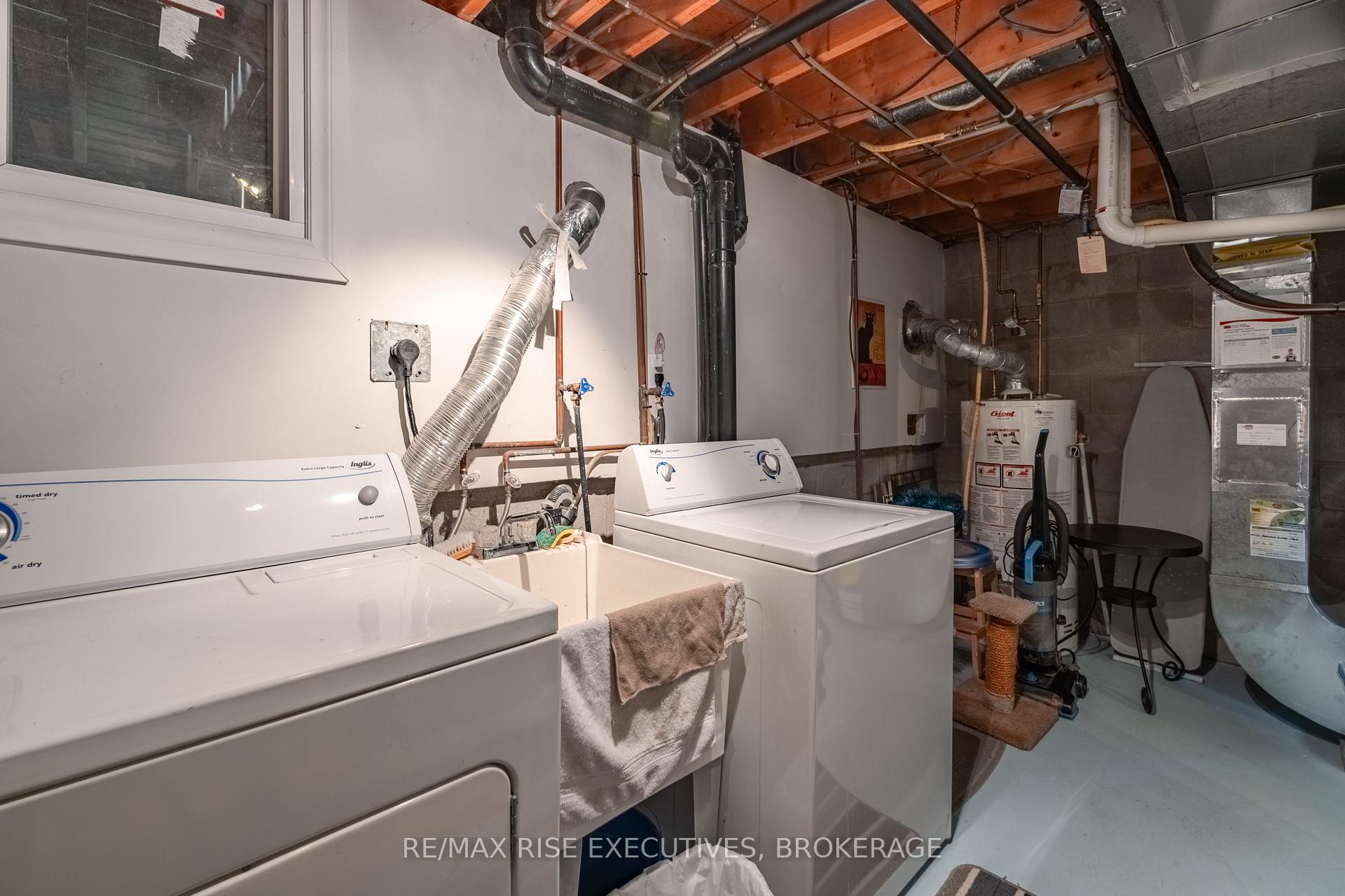 Photo 29 of 1056 Pinewood Place, Kingston, City Northwest — HOMEH