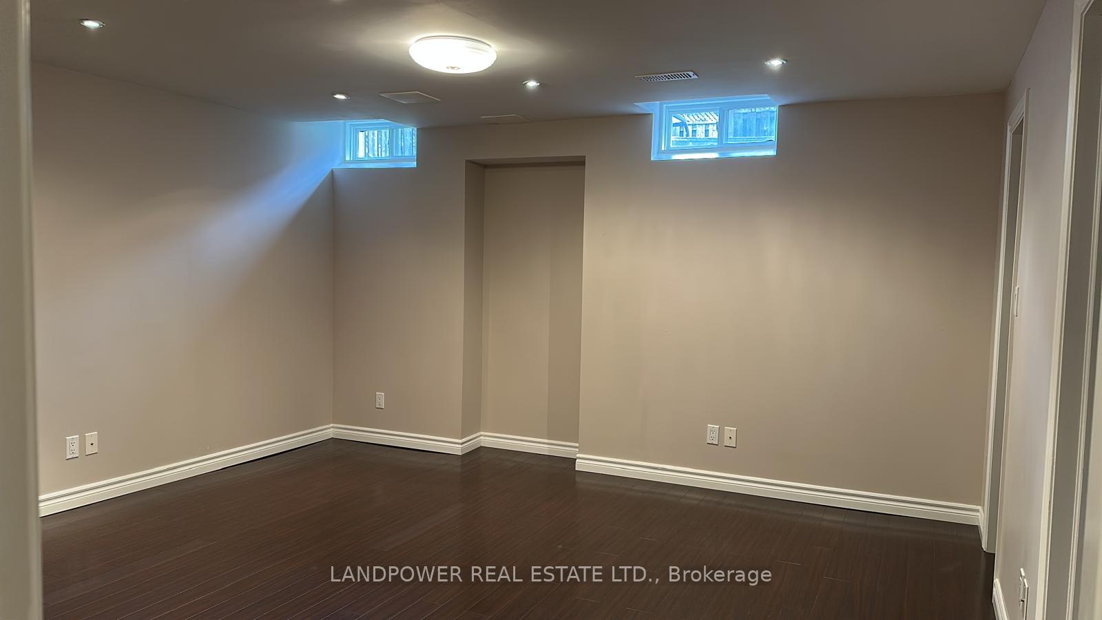Photo 16 of 84 Vine Cliff Boulevard, Markham, Victoria Manor-Jennings Gate — HOMEH