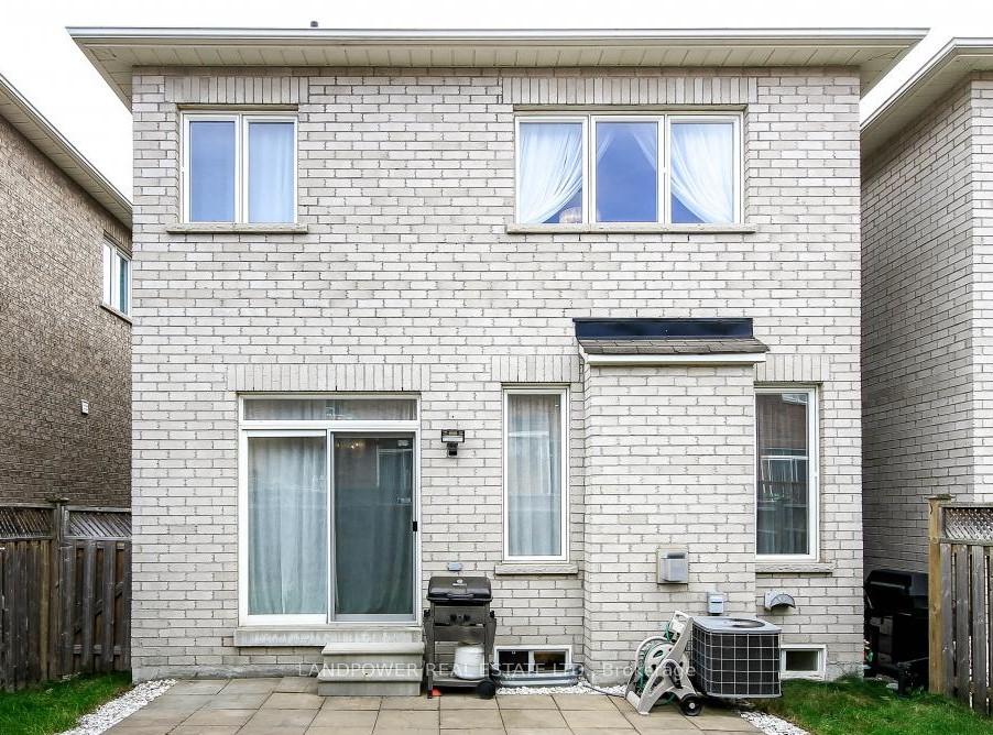 Photo 17 of 84 Vine Cliff Boulevard, Markham, Victoria Manor-Jennings Gate — HOMEH