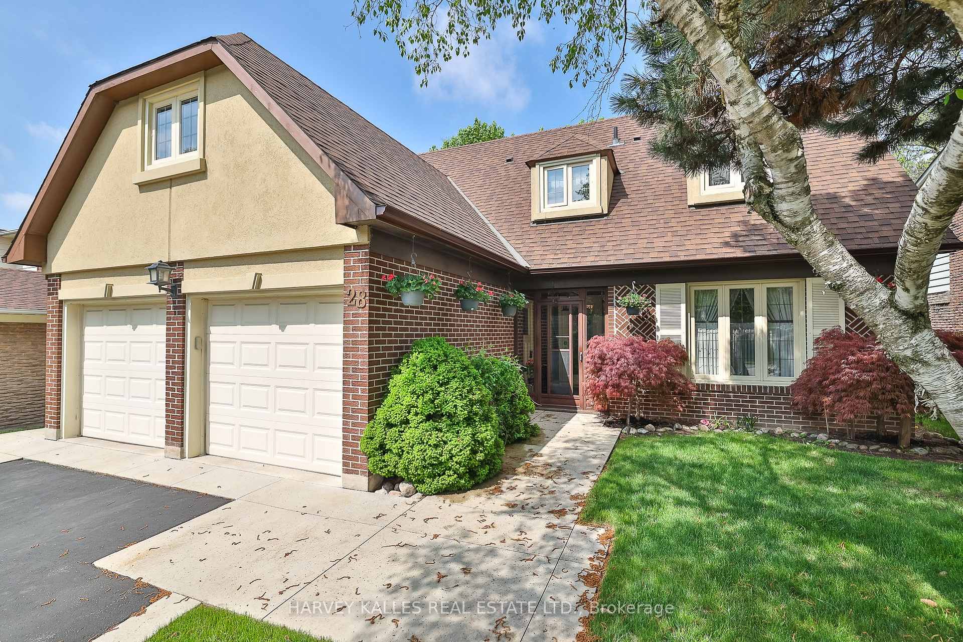 Photo 2 of 28 Waggoners Wells Lane, Markham, German Mills — HOMEH