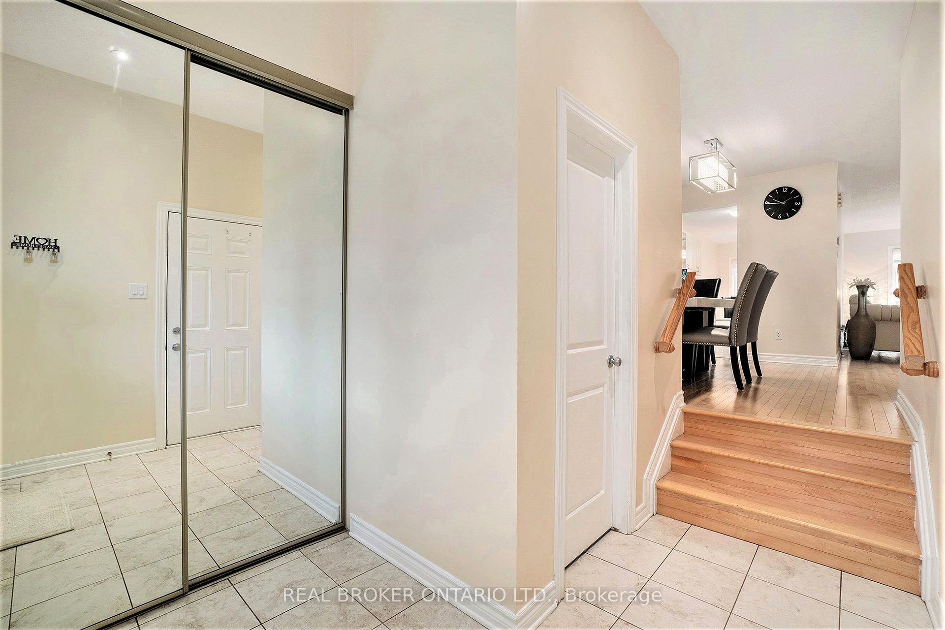 Photo 2 of 524 Paine Avenue, Ottawa, Kanata - Kanata Lakes/Heritage Hills — HOMEH