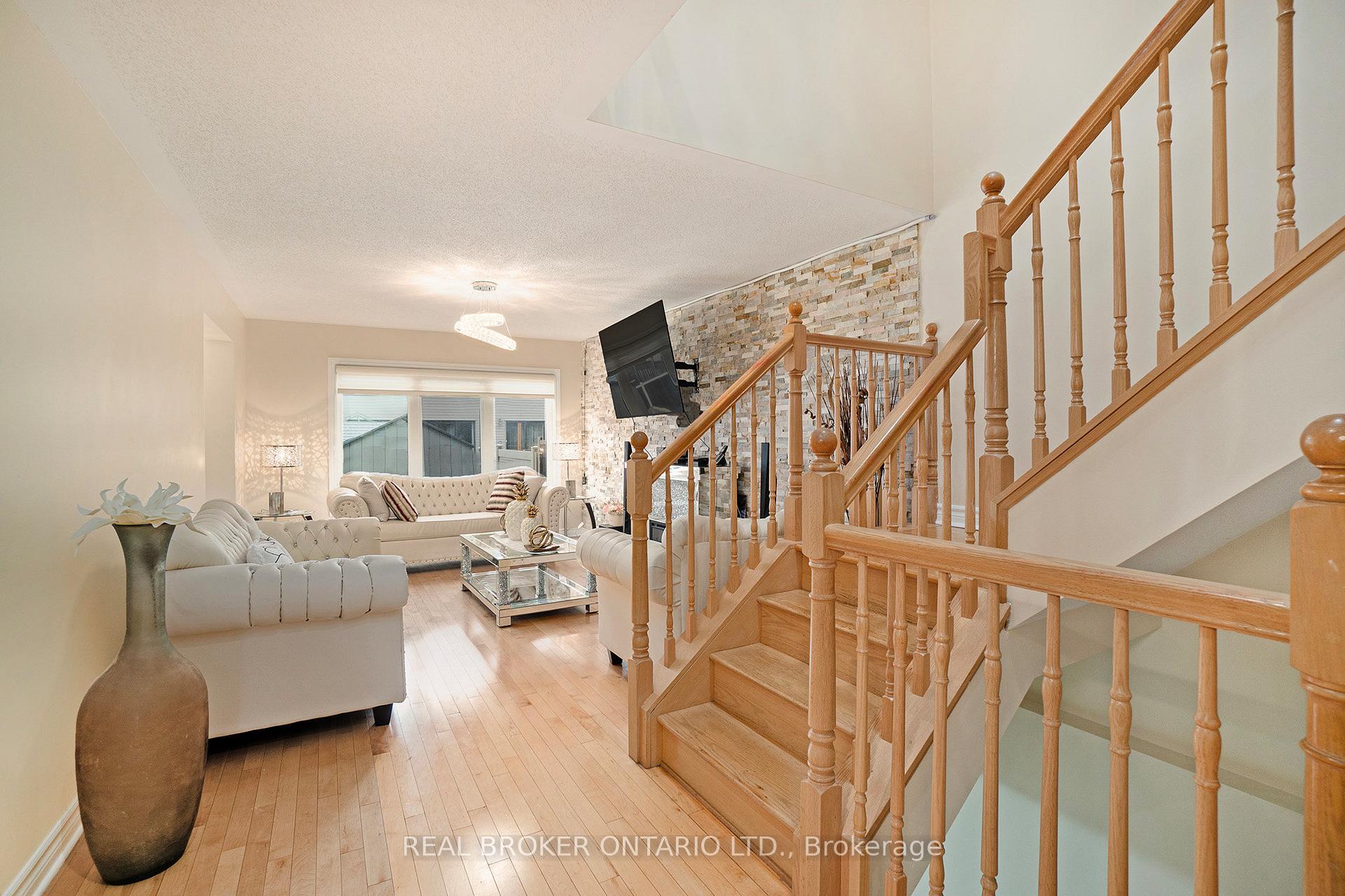 Photo 5 of 524 Paine Avenue, Ottawa, Kanata - Kanata Lakes/Heritage Hills — HOMEH
