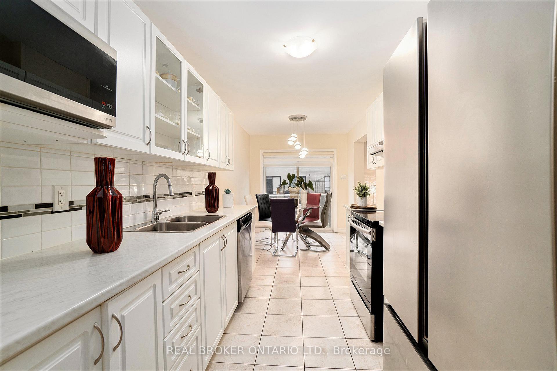Photo 10 of 524 Paine Avenue, Ottawa, Kanata - Kanata Lakes/Heritage Hills — HOMEH