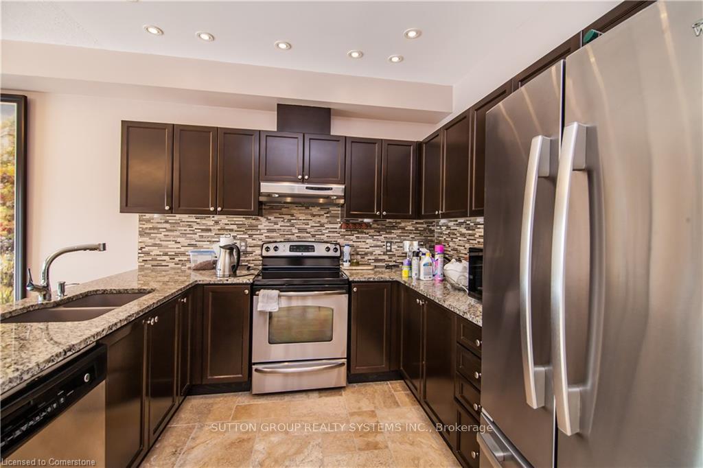 Photo 11 of Unit 13, 20 Pisa Drive, Hamilton, Stoney Creek — HOMEH