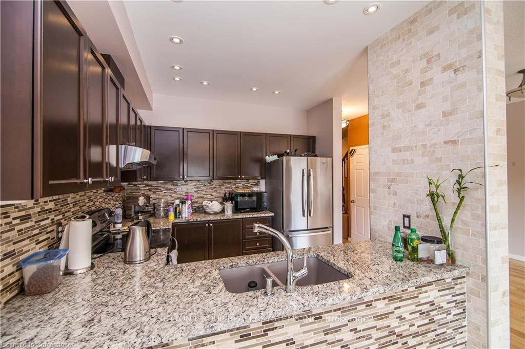 Photo 12 of Unit 13, 20 Pisa Drive, Hamilton, Stoney Creek — HOMEH