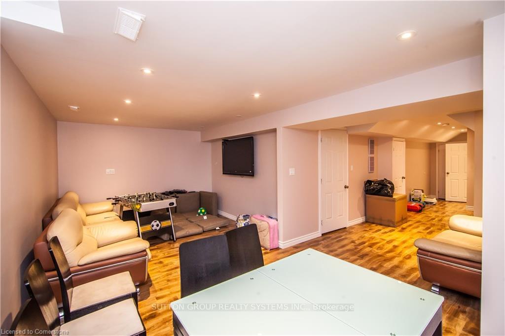 Photo 18 of Unit 13, 20 Pisa Drive, Hamilton, Stoney Creek — HOMEH