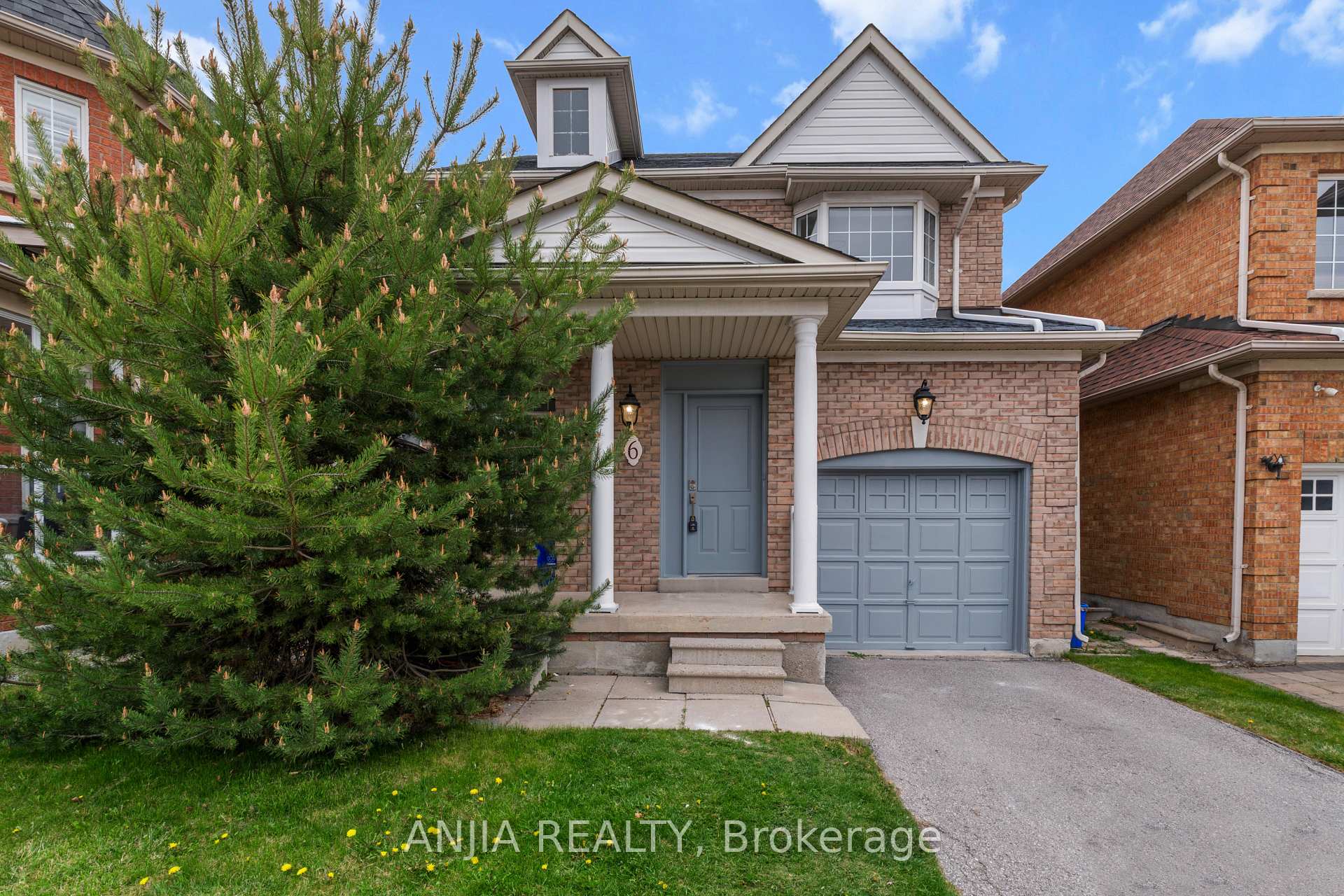 Photo 2 of 6 Elmrill Road, Markham, Berczy — HOMEH