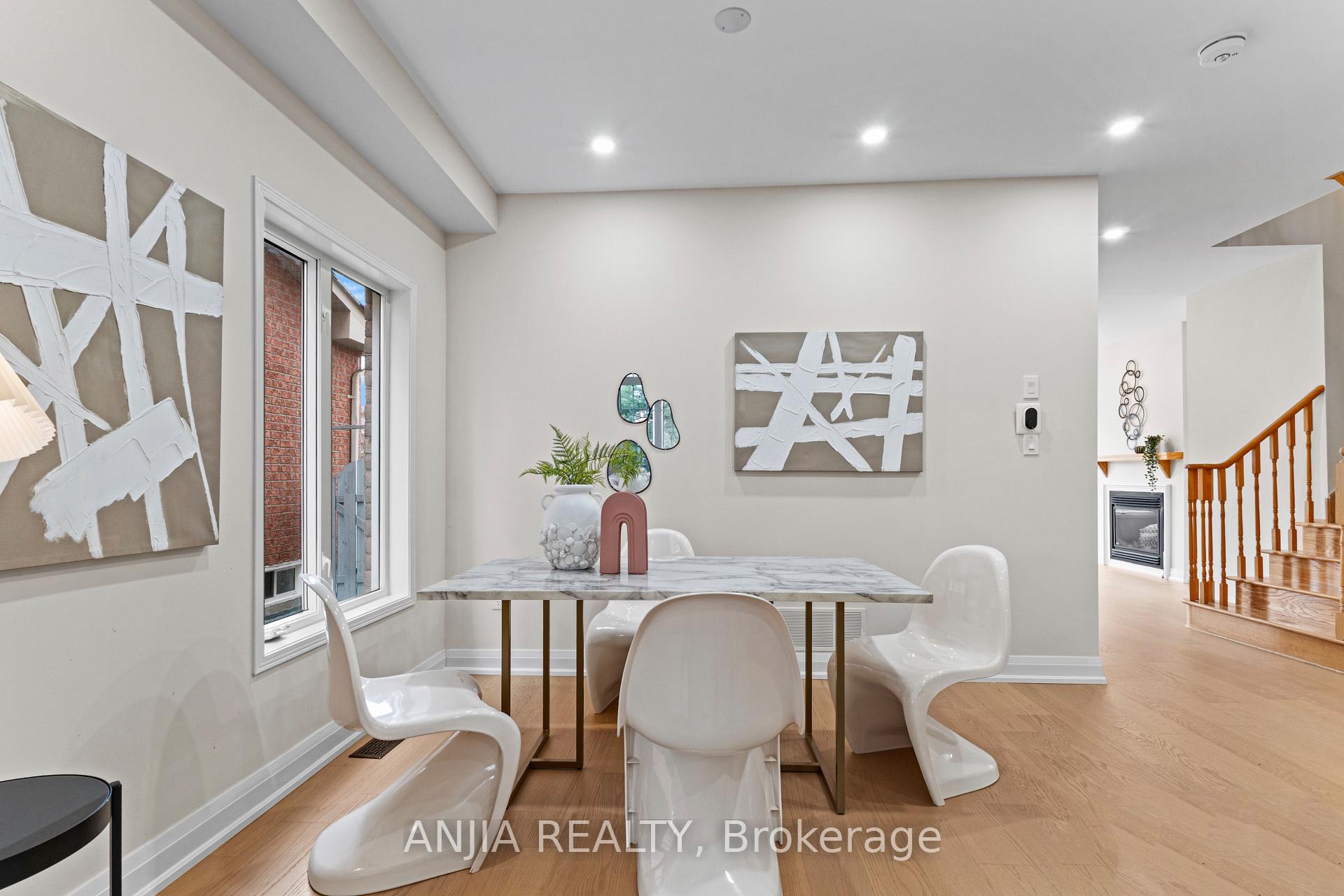 Photo 6 of 6 Elmrill Road, Markham, Berczy — HOMEH