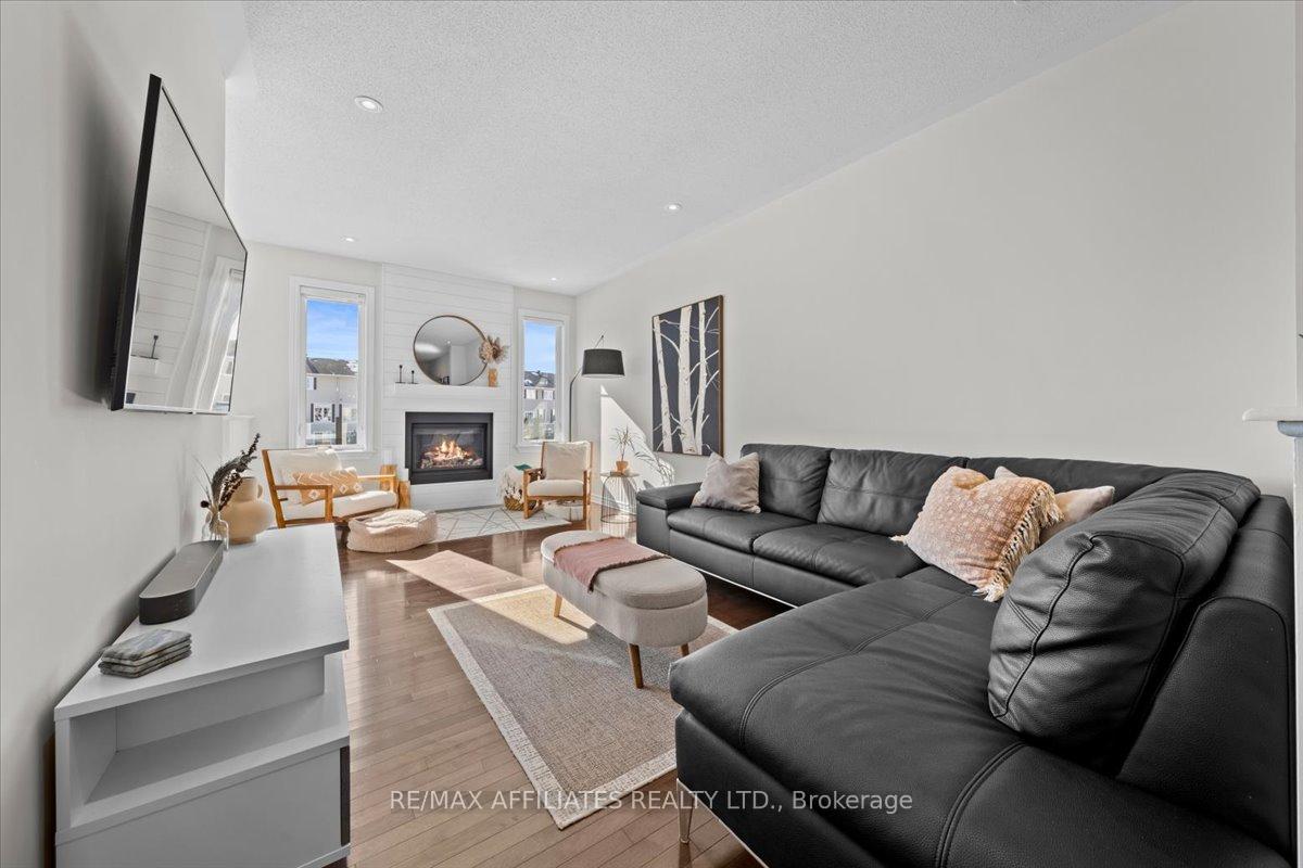 Photo 8 of 1579 Carronbridge Circle, Ottawa, Kanata - Emerald Meadows/Trailwest — HOMEH