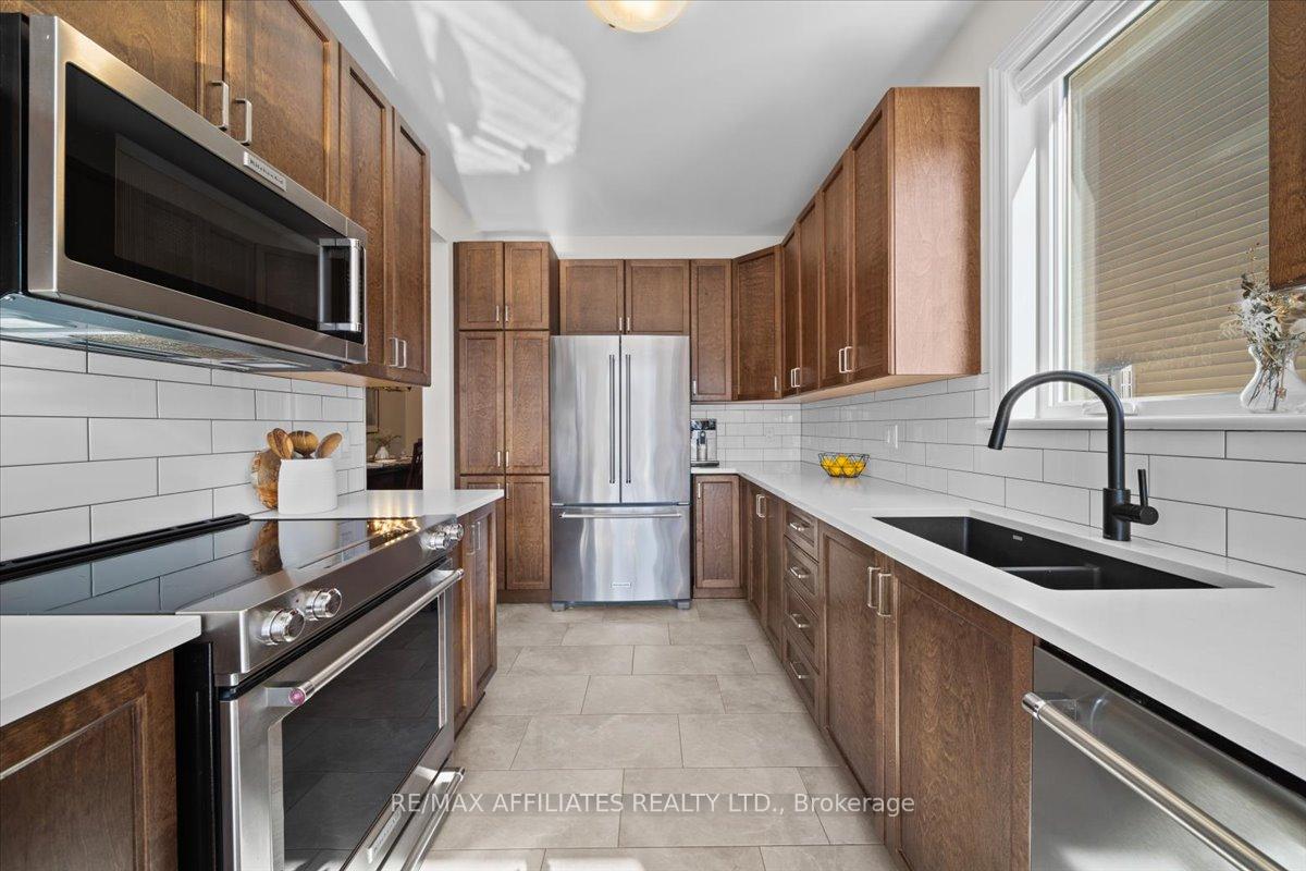 Photo 17 of 1579 Carronbridge Circle, Ottawa, Kanata - Emerald Meadows/Trailwest — HOMEH