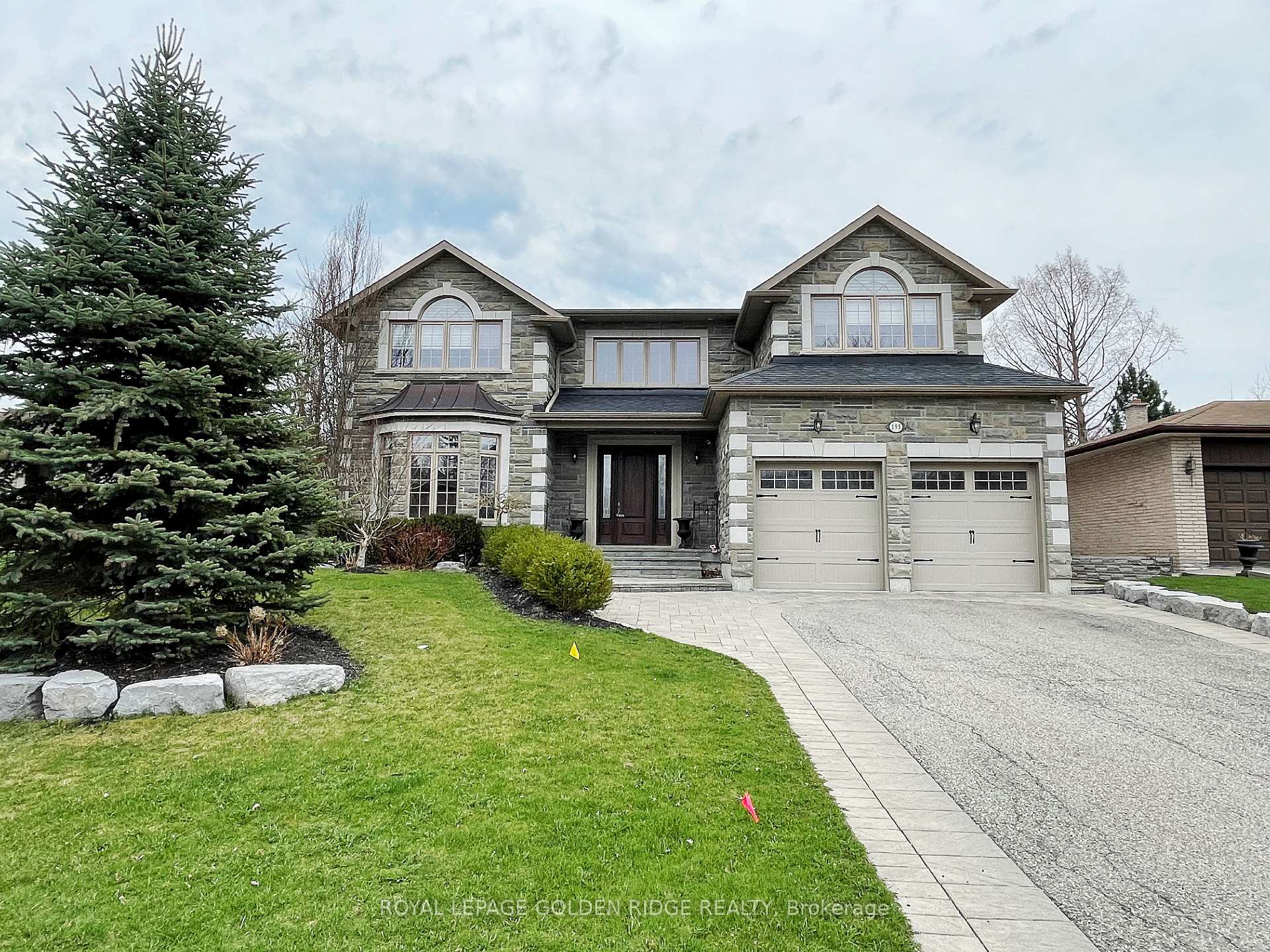 Photo 1 of 195 Krieghoff Avenue, Markham, Unionville — HOMEH