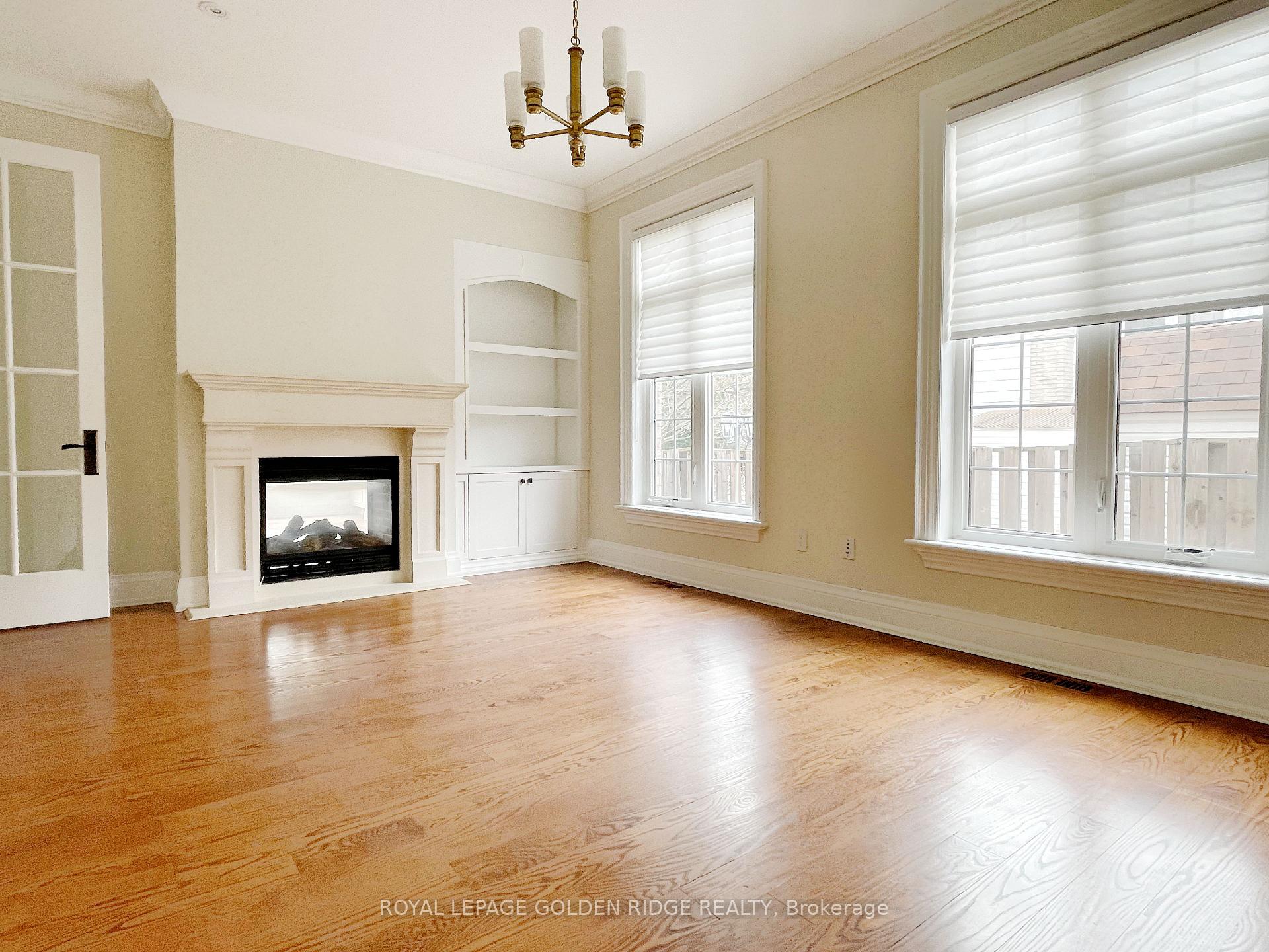 Photo 7 of 195 Krieghoff Avenue, Markham, Unionville — HOMEH
