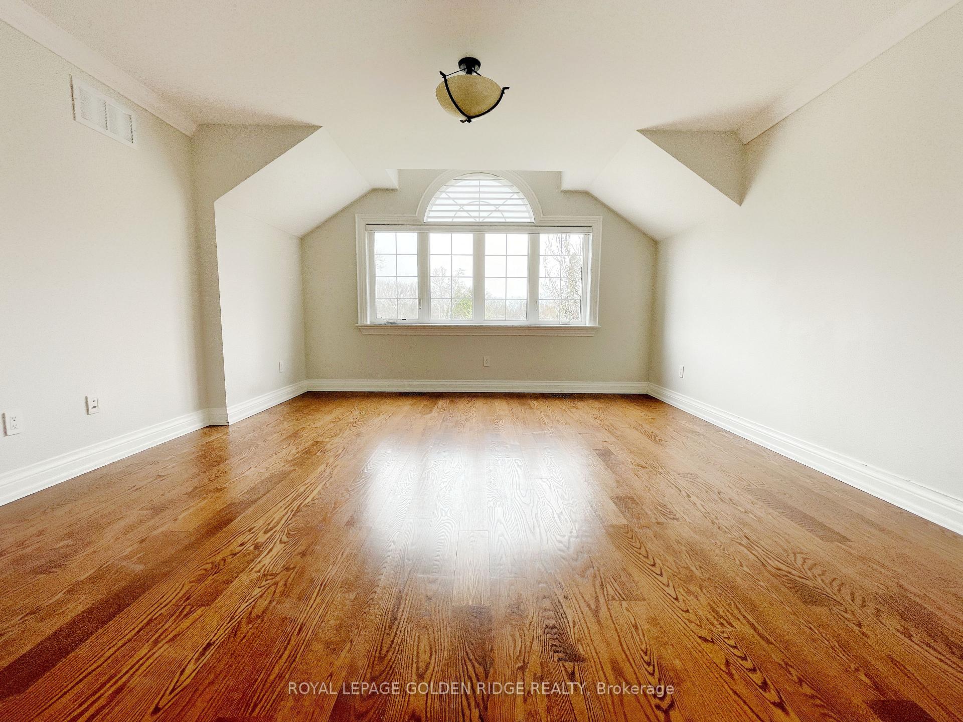 Photo 14 of 195 Krieghoff Avenue, Markham, Unionville — HOMEH