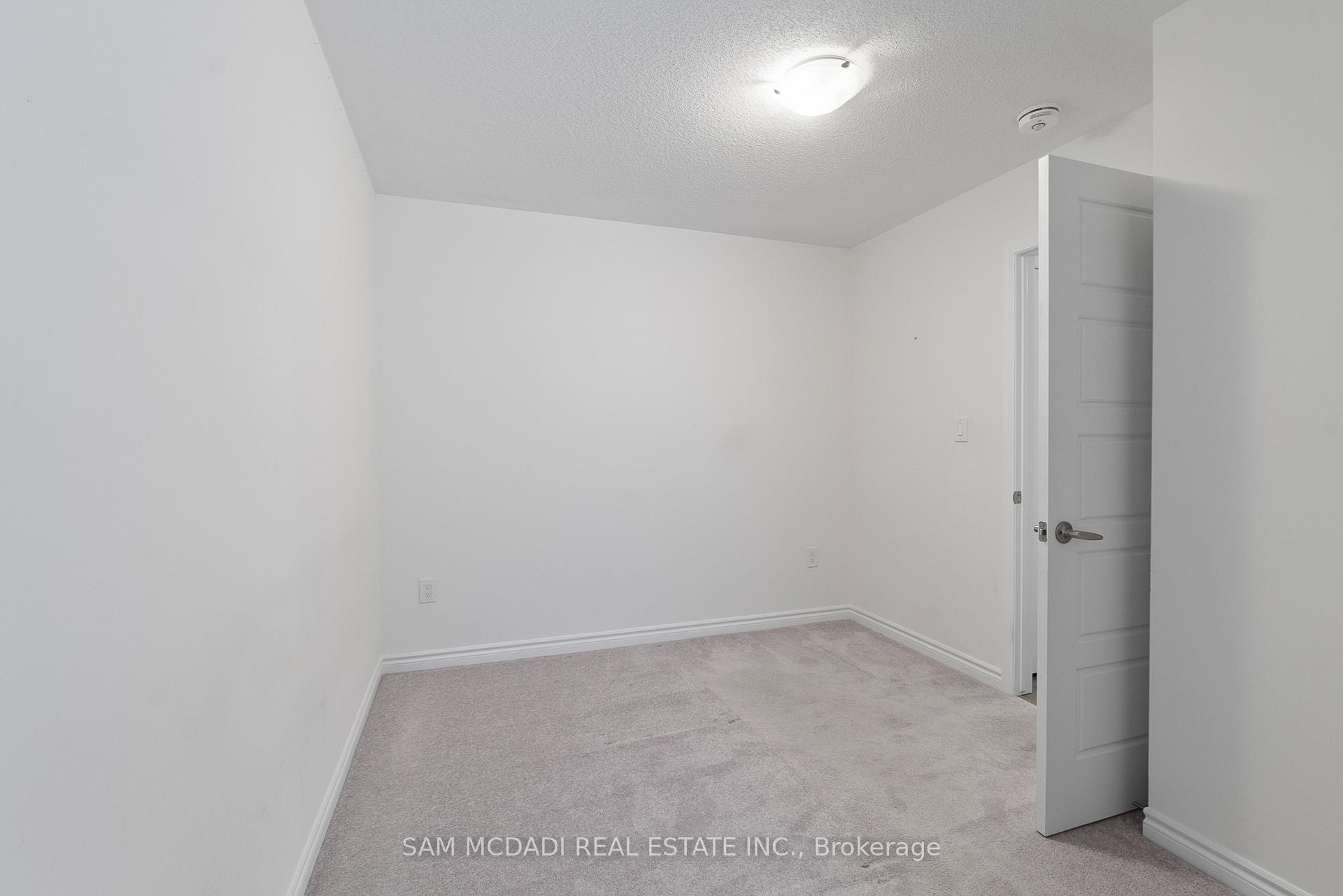Photo 32 of 315 Murlock Heights, Milton, Ford — HOMEH