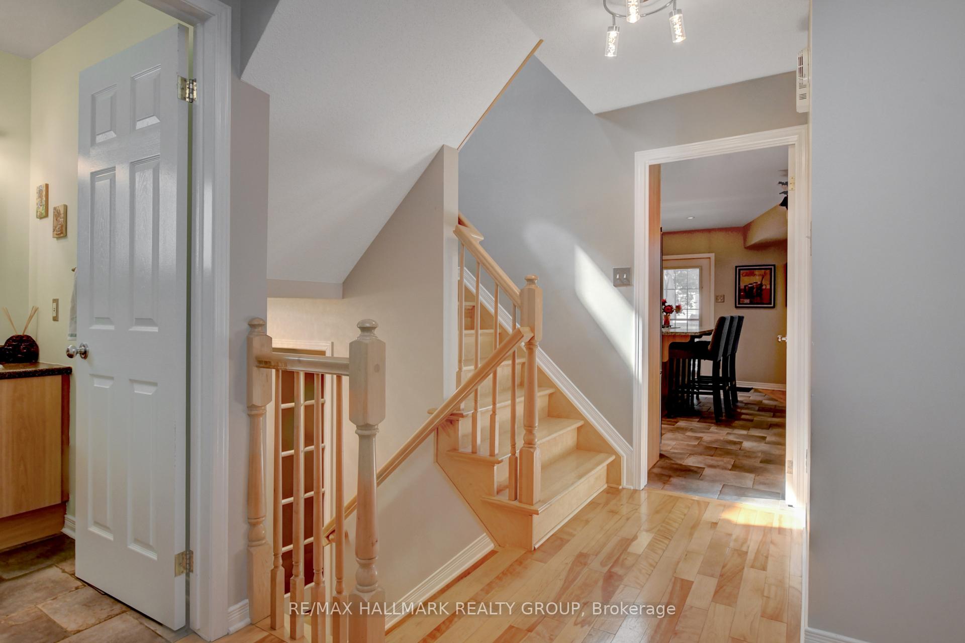 Photo 3 of 87 Moresby Drive, Ottawa, Kanata - Bridlewood — HOMEH