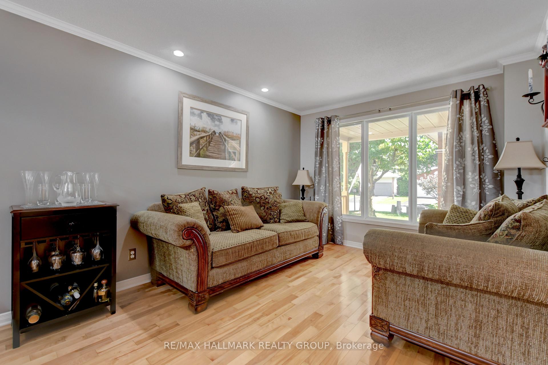 Photo 6 of 87 Moresby Drive, Ottawa, Kanata - Bridlewood — HOMEH
