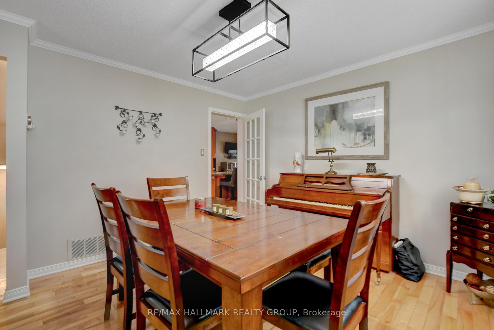 Photo 11 of 87 Moresby Drive, Ottawa, Kanata - Bridlewood — HOMEH