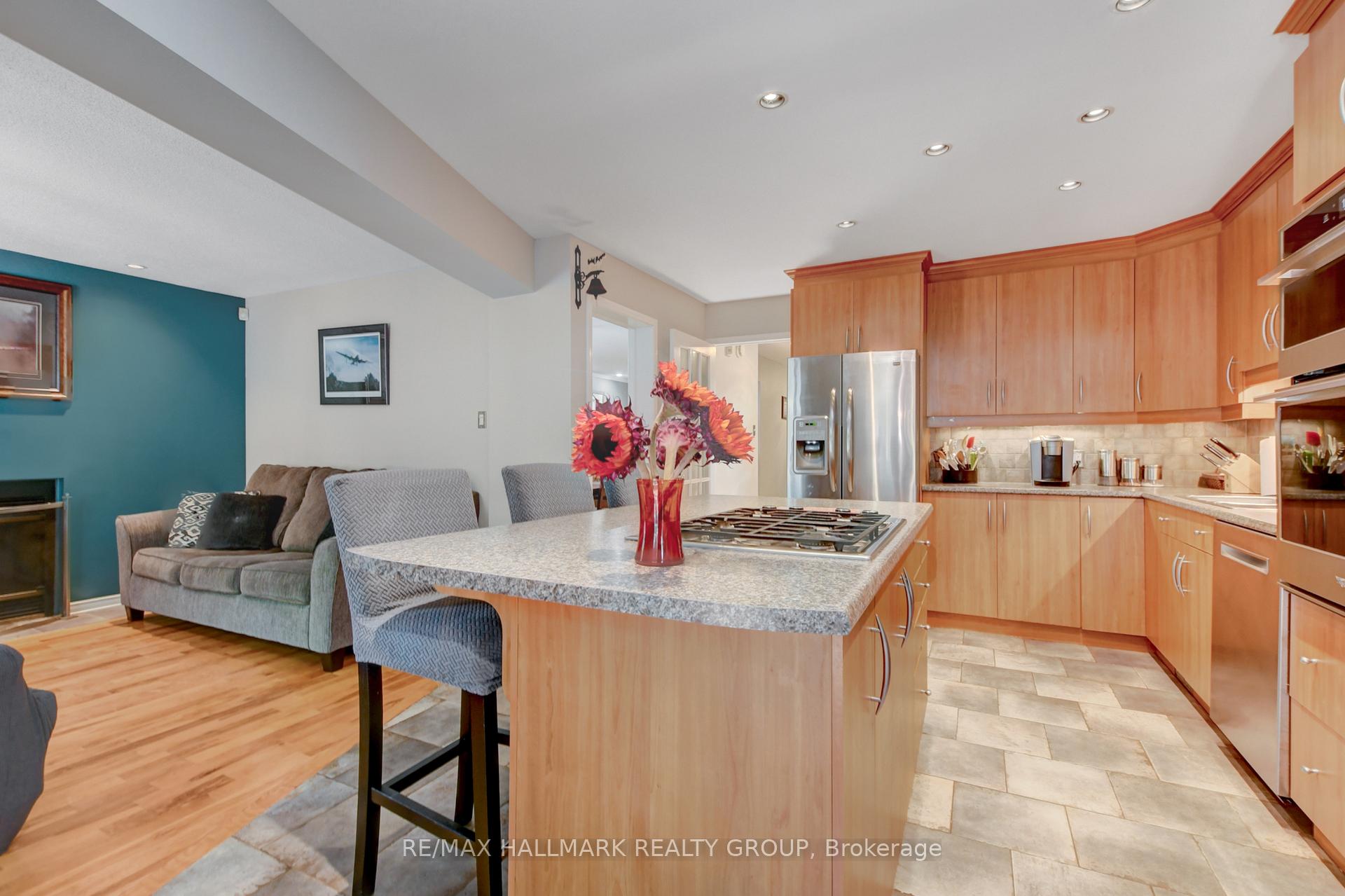 Photo 14 of 87 Moresby Drive, Ottawa, Kanata - Bridlewood — HOMEH