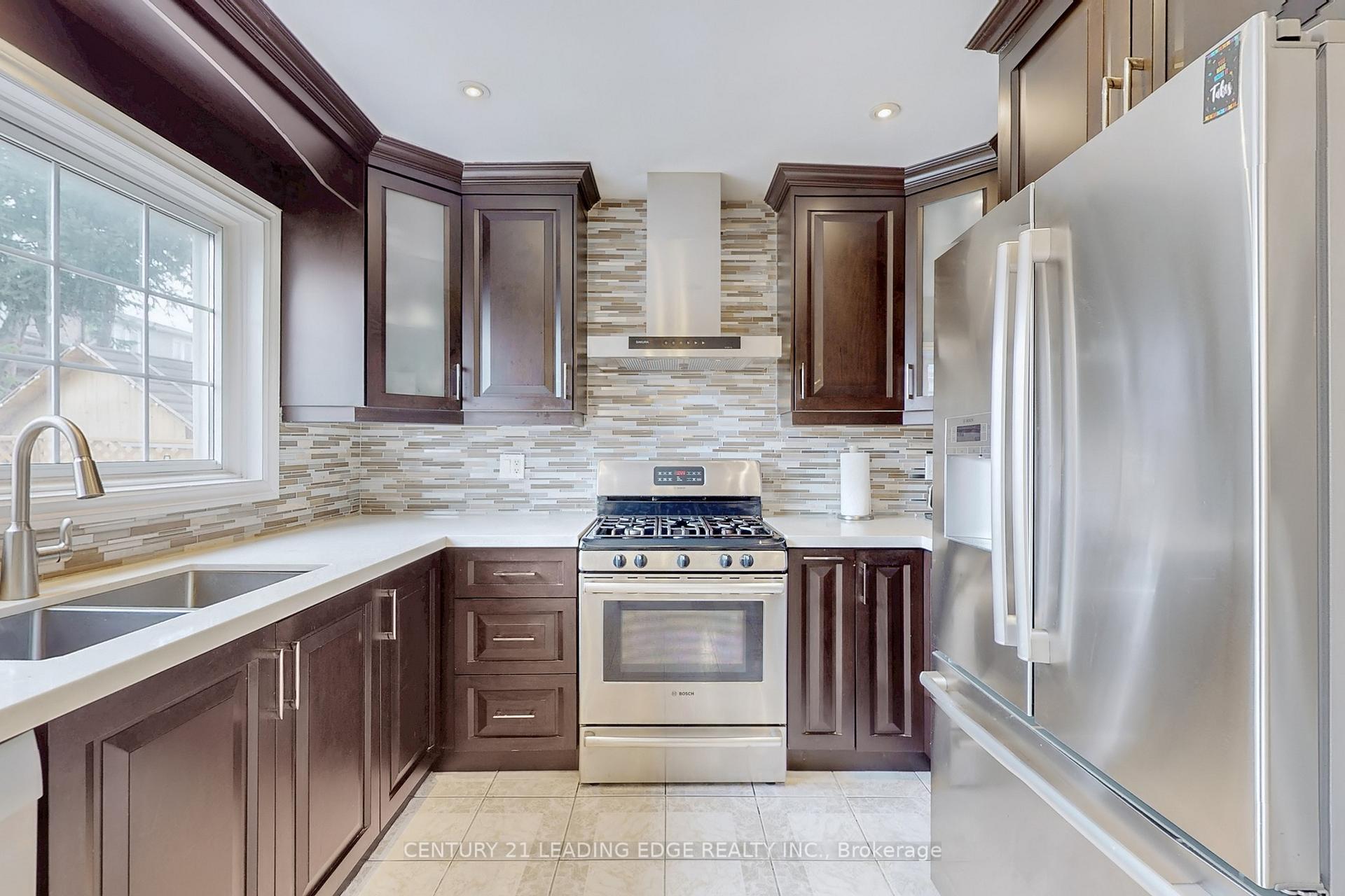 Photo 12 of 4 Townley Avenue, Markham, Milliken Mills East — HOMEH
